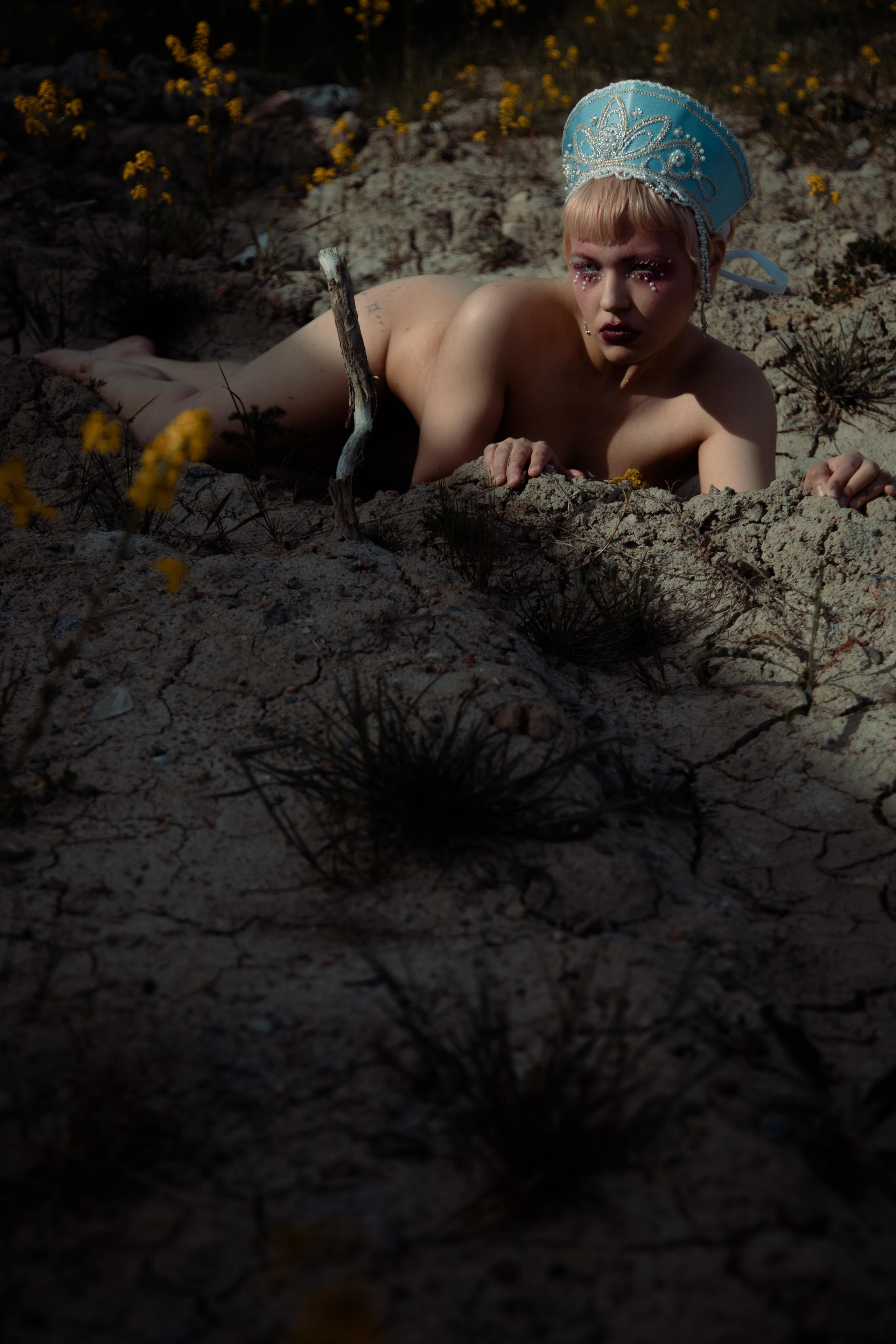 Кокошник в болоте. Креатор Ольга Яш