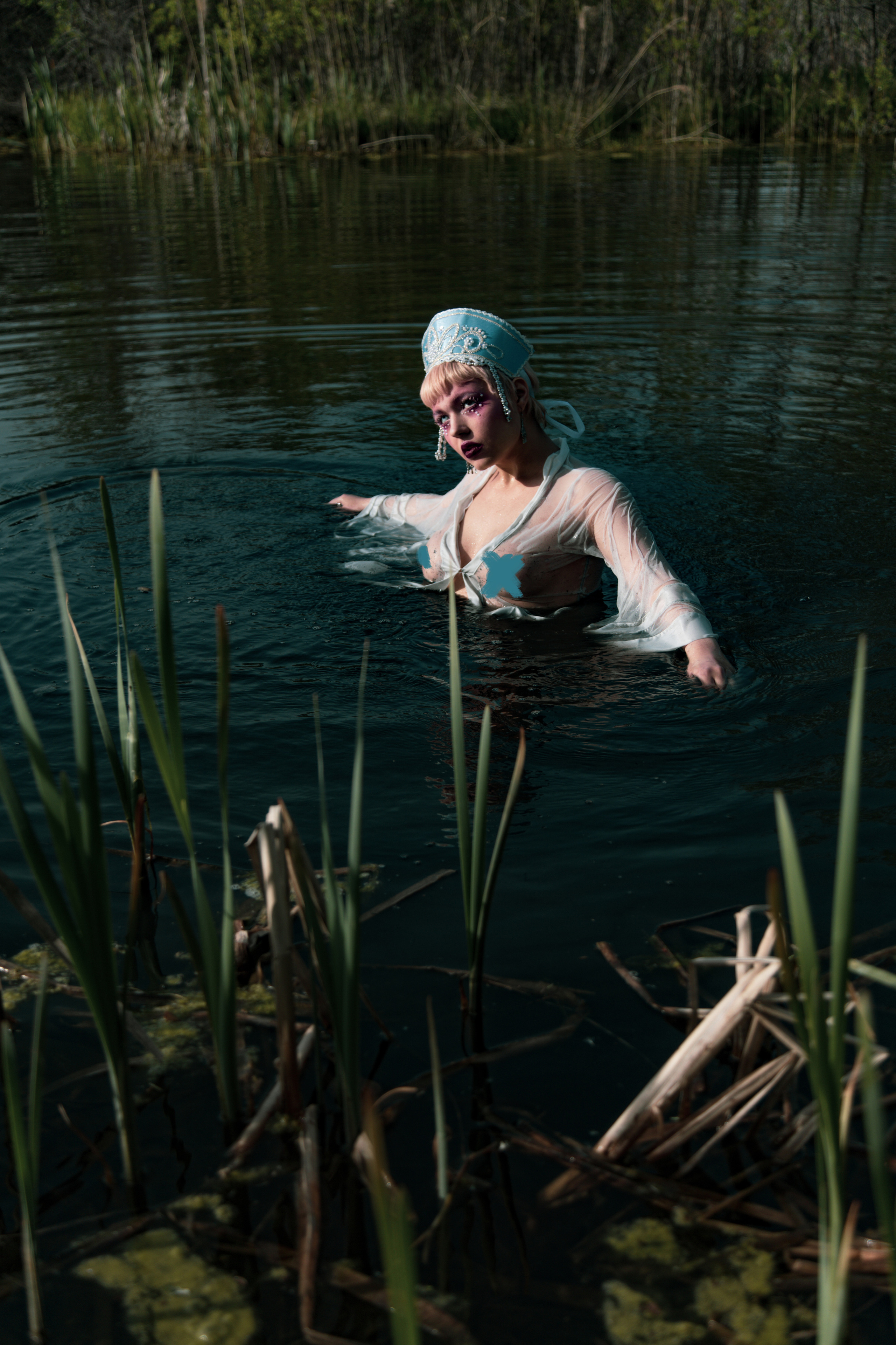 Кокошник в болоте. Креатор Ольга Яш