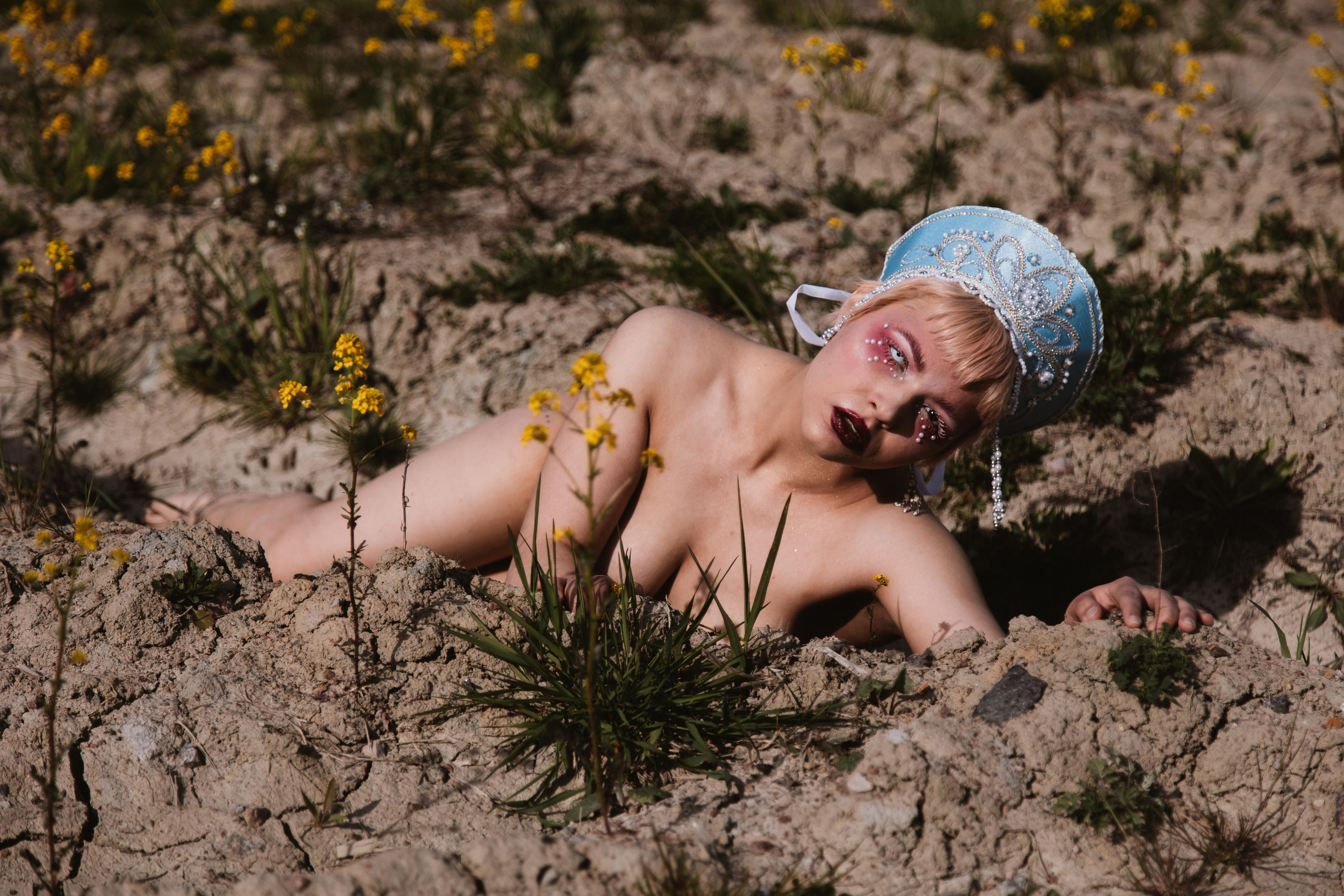 Кокошник в болоте. Креатор Ольга Яш