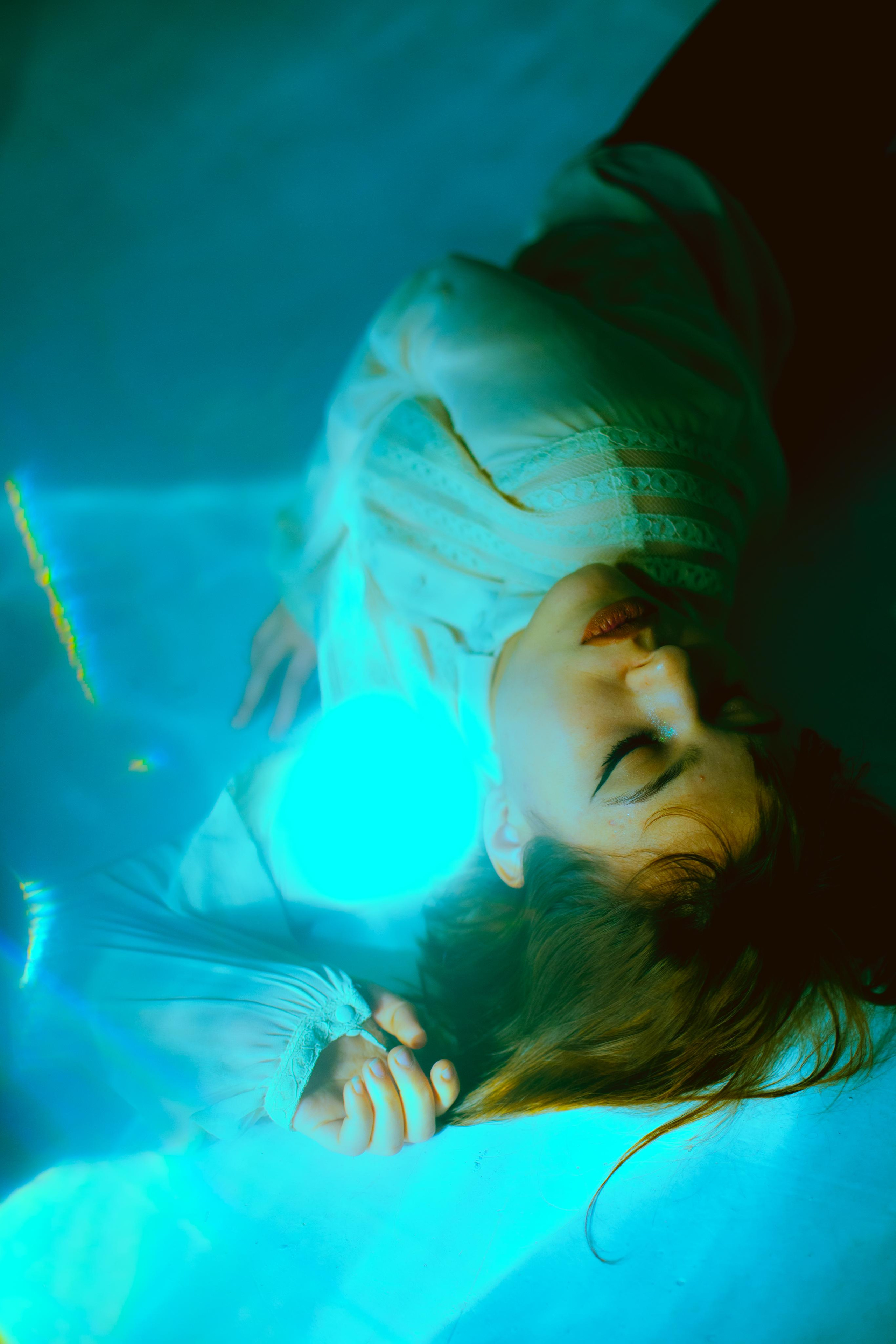 Студийный цветной свет: Вика. Креатор Ольга Яш