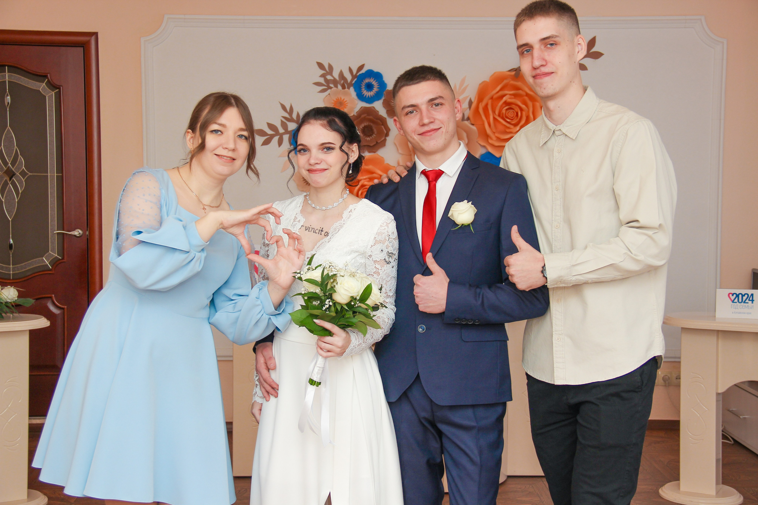 Свадебные фотосессии Барнаул/ Алейск. Выпускные альбомы для школ и Детских садов в Барнауле /Выпускные/Свадебные/Детские/Семейные и др. виды съёмок /Фотограф Вера Валейко