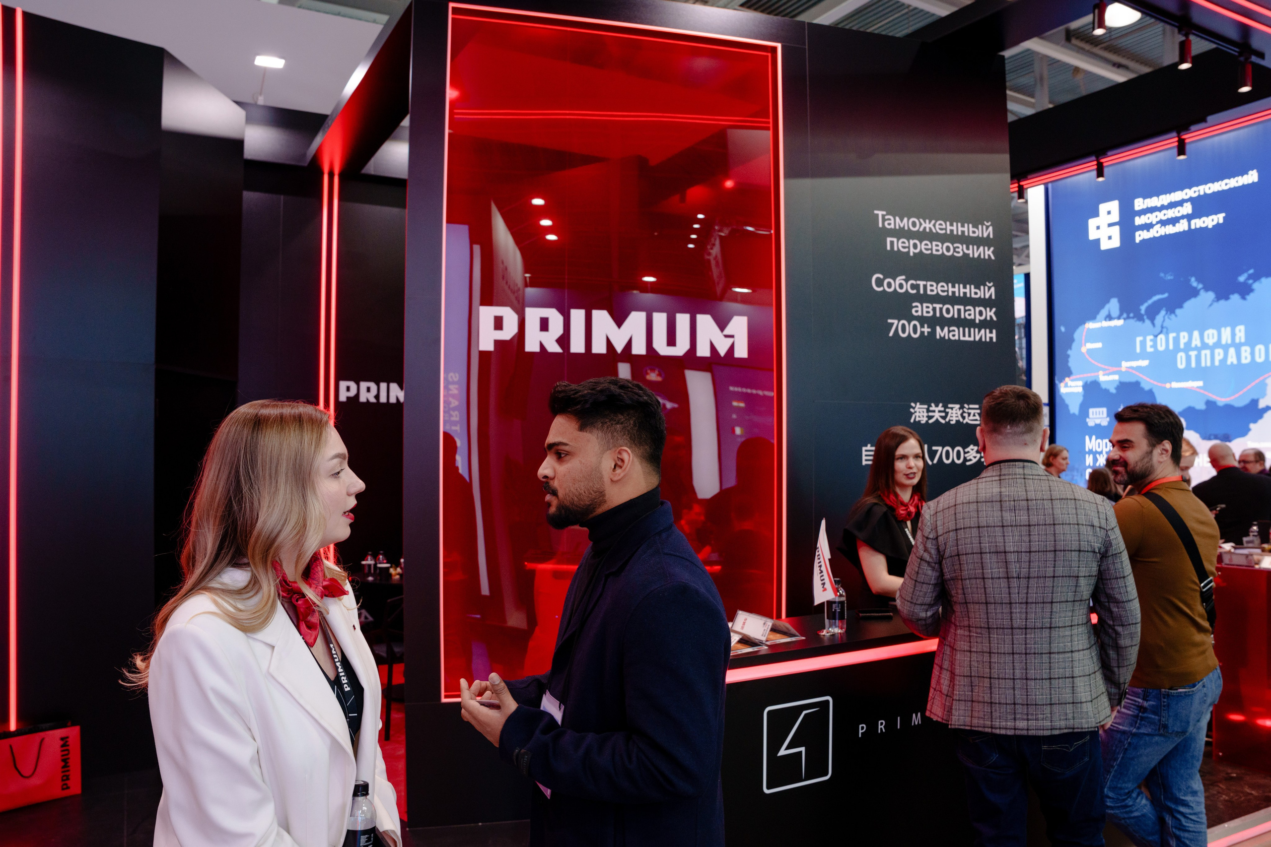 Репортажный фотограф на экспо Крокус. Репортажный фотограф Москва Сергей Дружинин