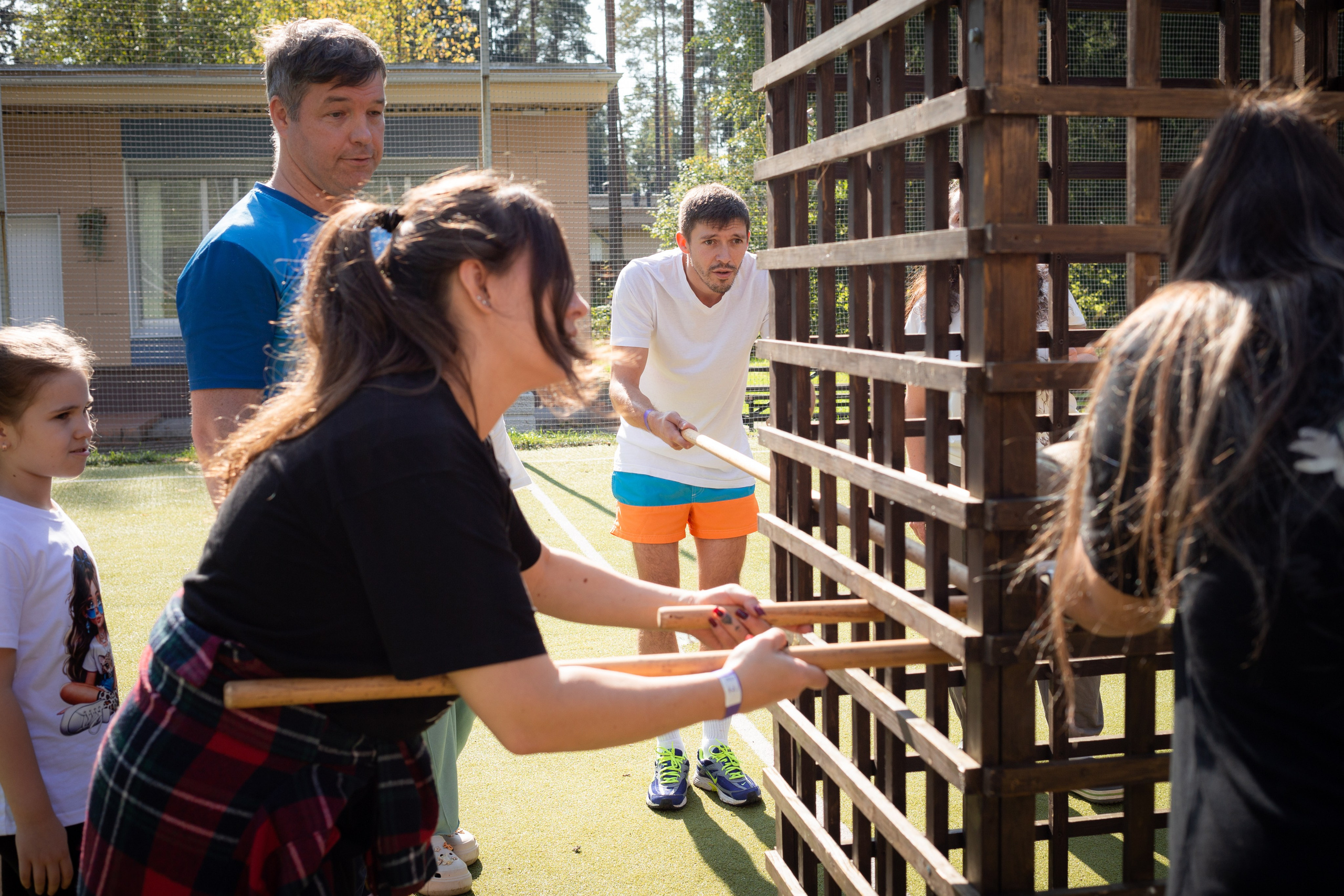 Фотосъемка Форт Боярд в СПБ, репортаж про корпоратив в стиле игры. Портретные фотосессии, контент-съемки, репортаж