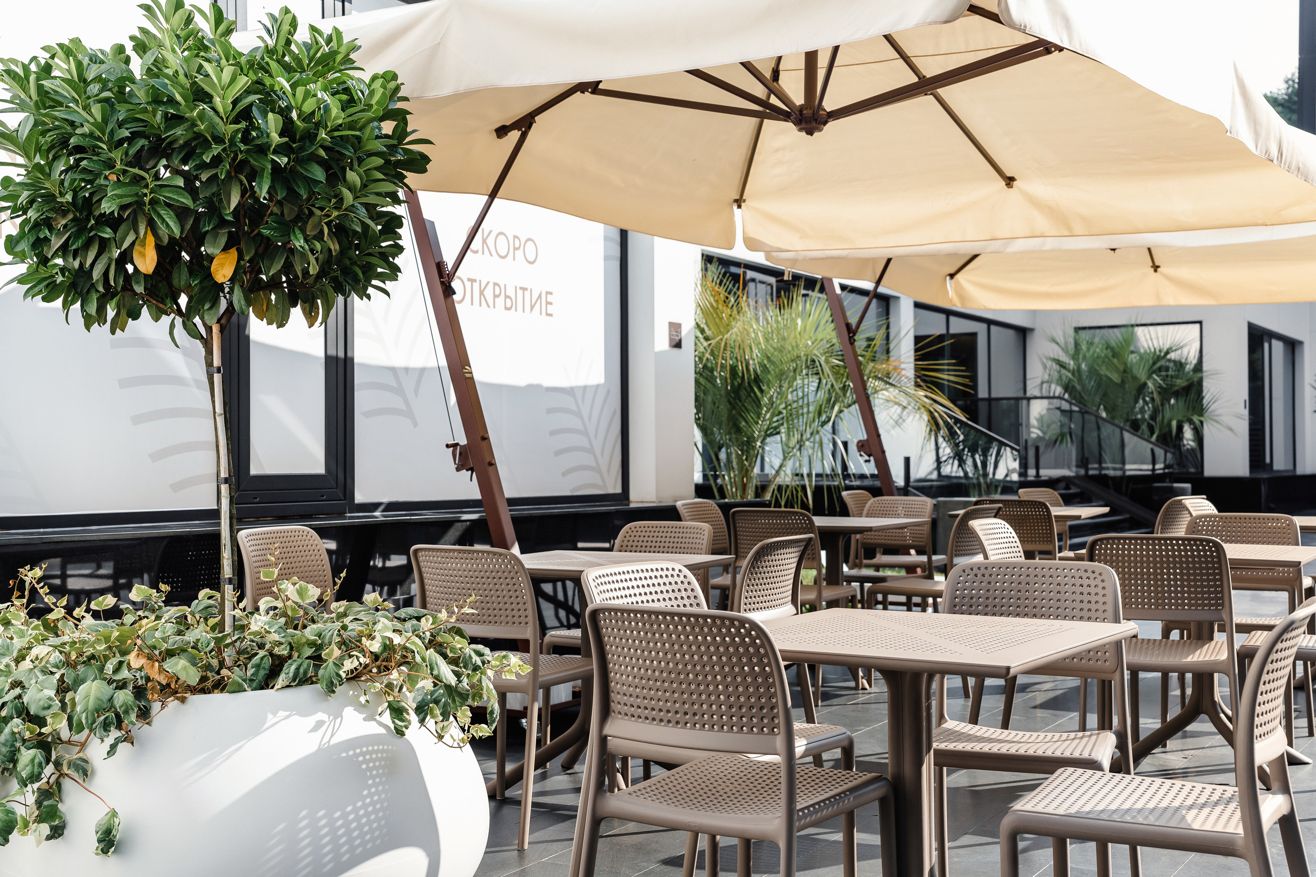 Интерьерная и экстерьерная фотосессия ресторанов. Отельный интерьерный фотограф Сочи