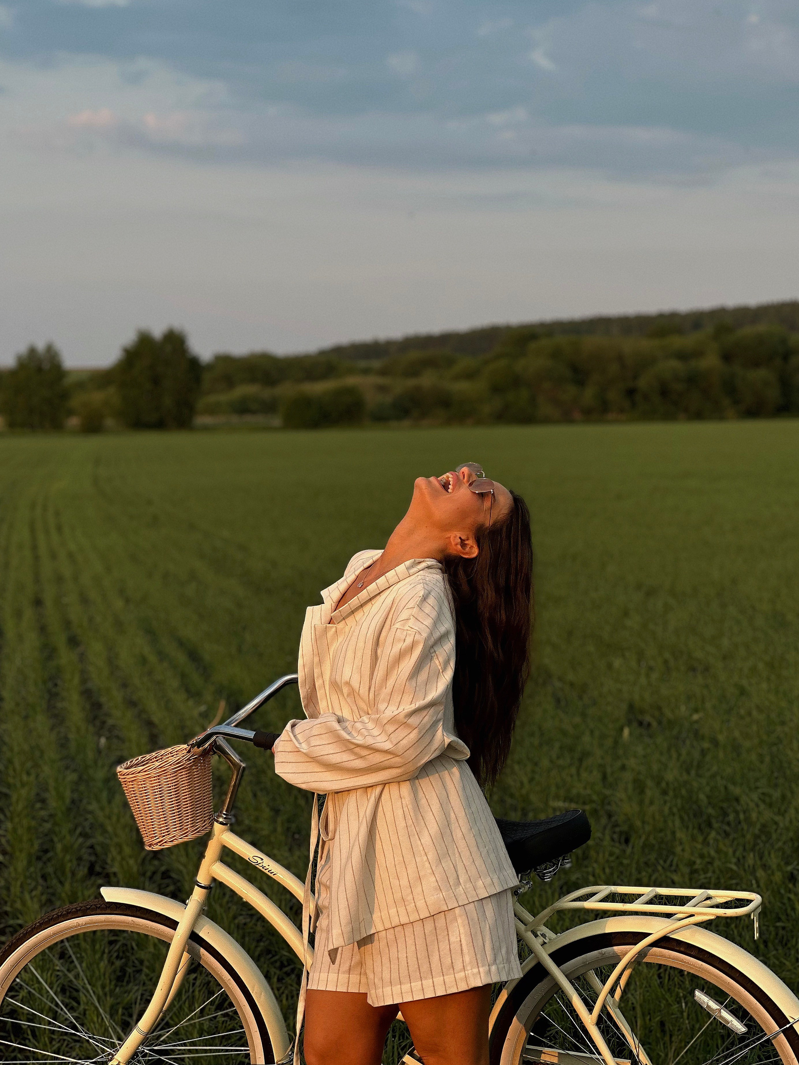 Летний lookbook для бренда одежды «LeCóache». Главная