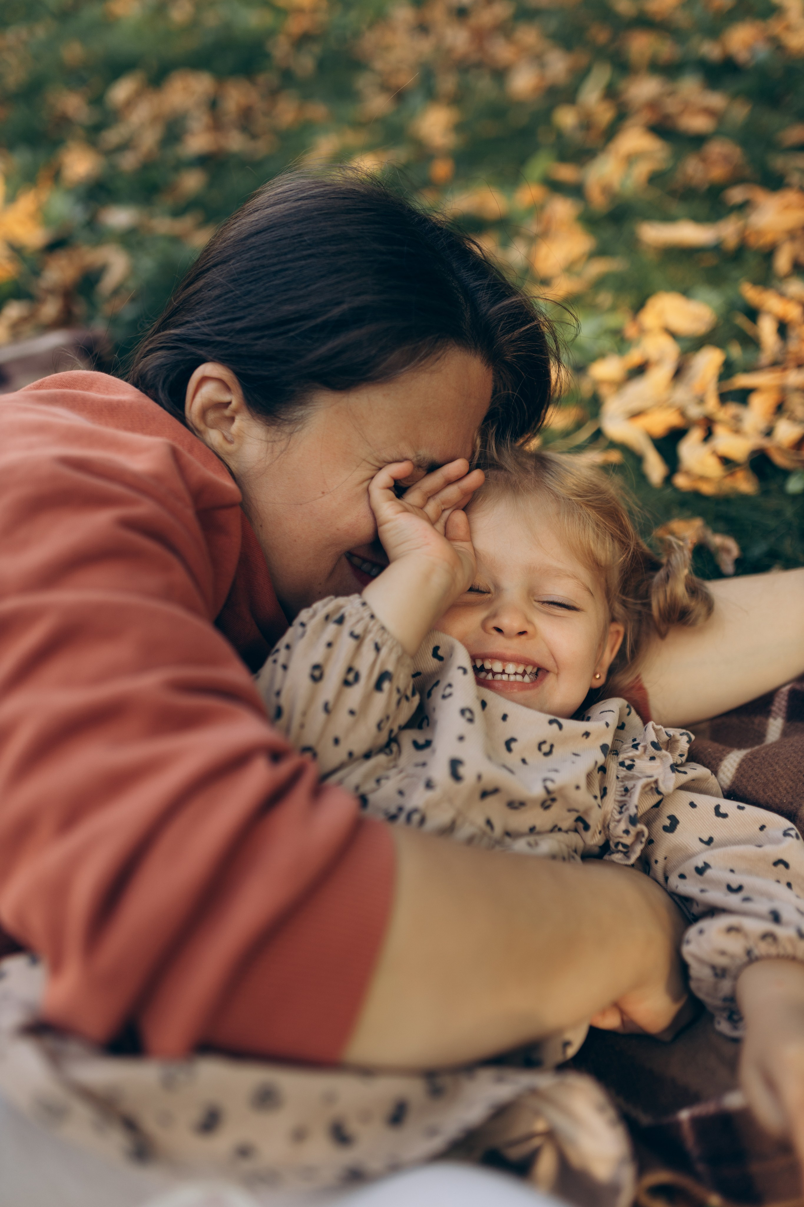 мама с дочкой фотосессия в парке Самара