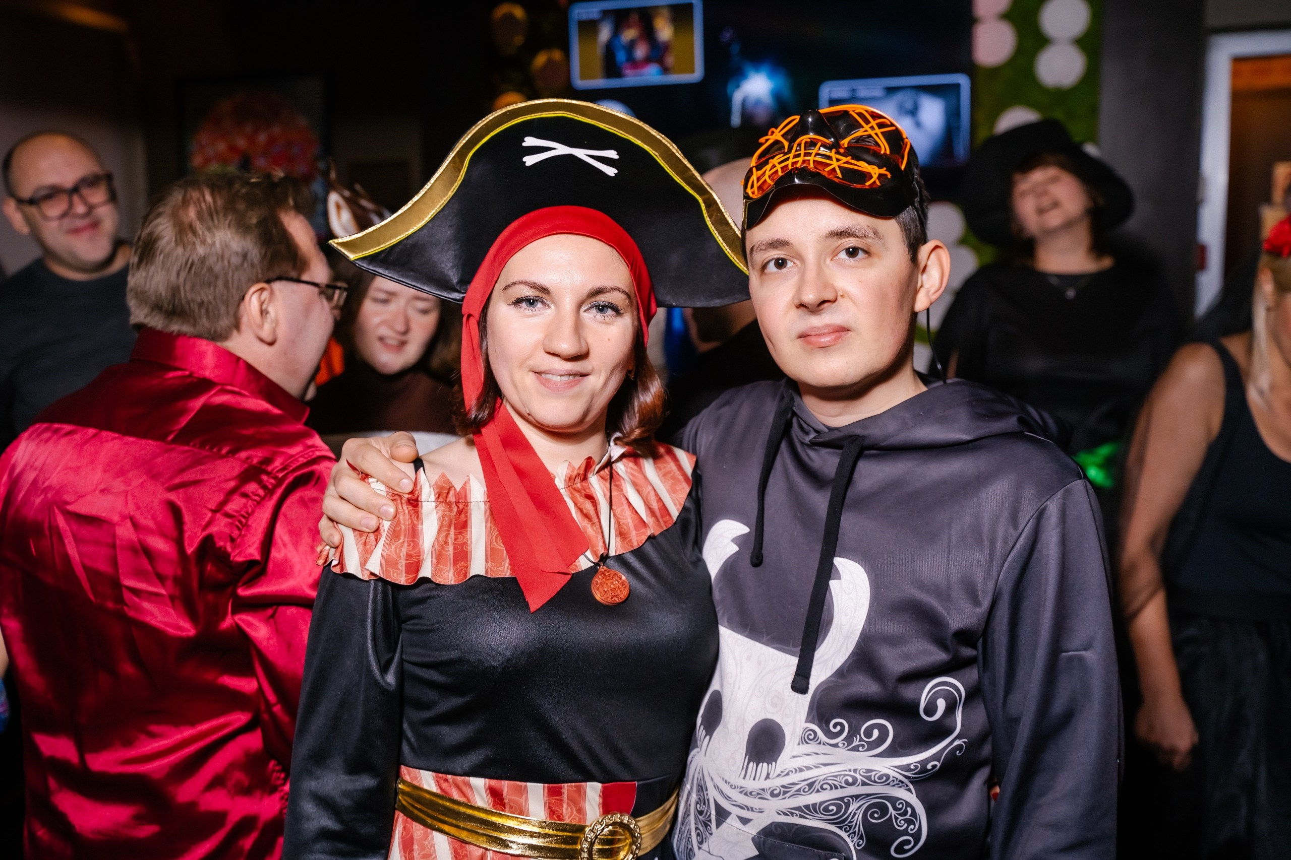 Зловещие попотрясы. Клубная вечеринка | 02.11.24. Галерея Фантим