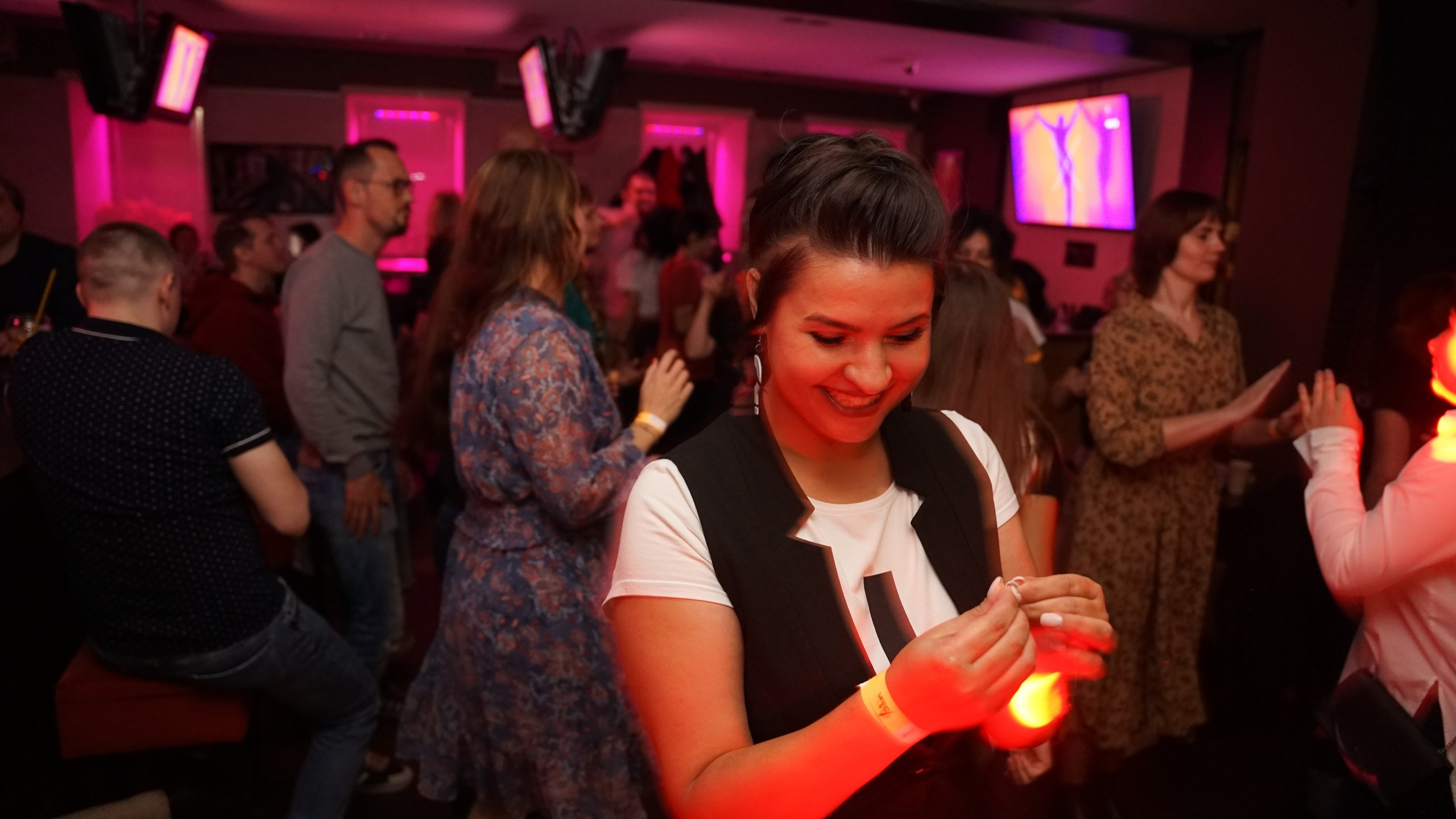 «И снова…» Клубная вечеринка | 03.09.22. Галерея Фантим