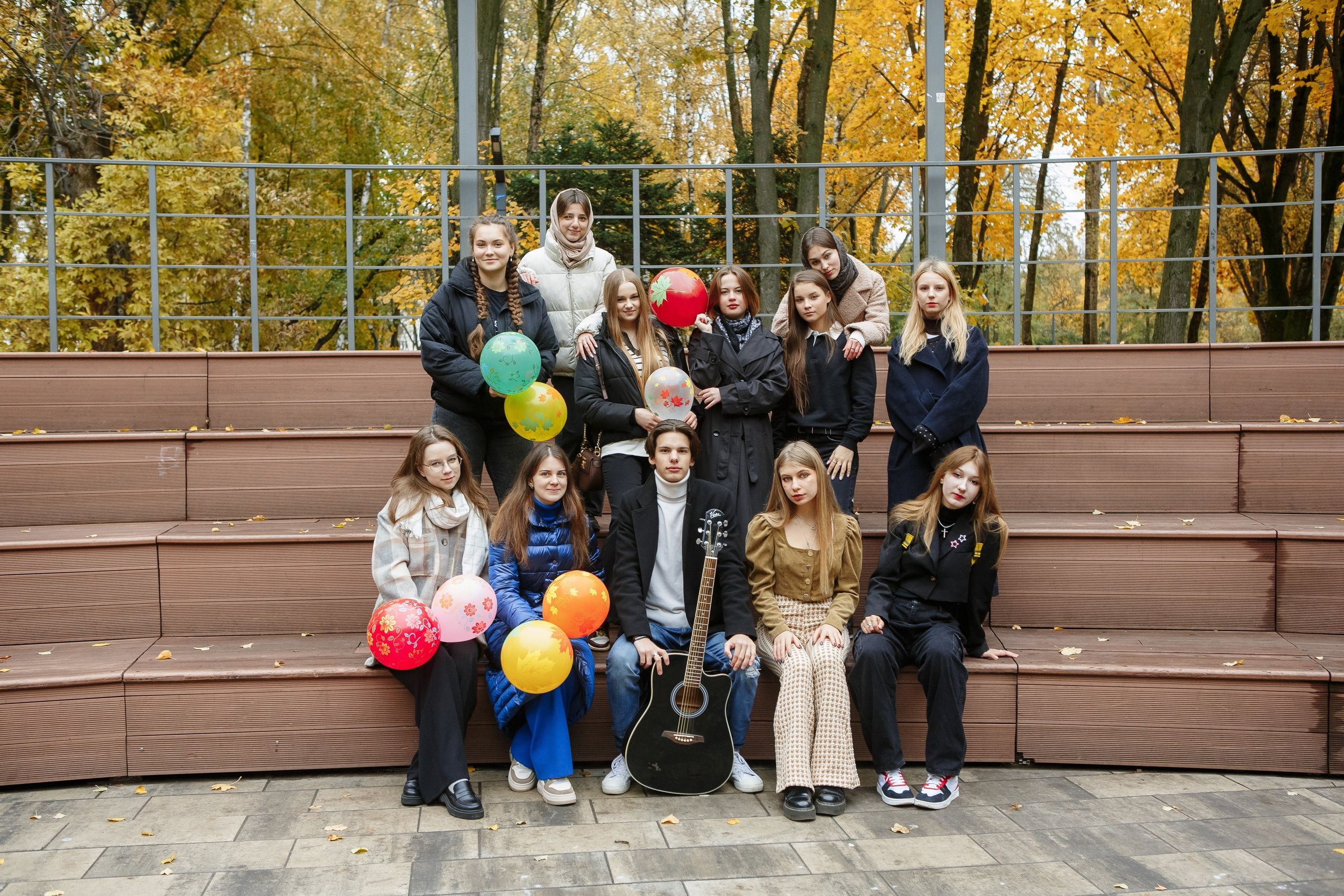 Осень Гимназия 12 11 В 2023 г. Свадебный и портретный Фотограф в Липецке Дмитрий Котюков