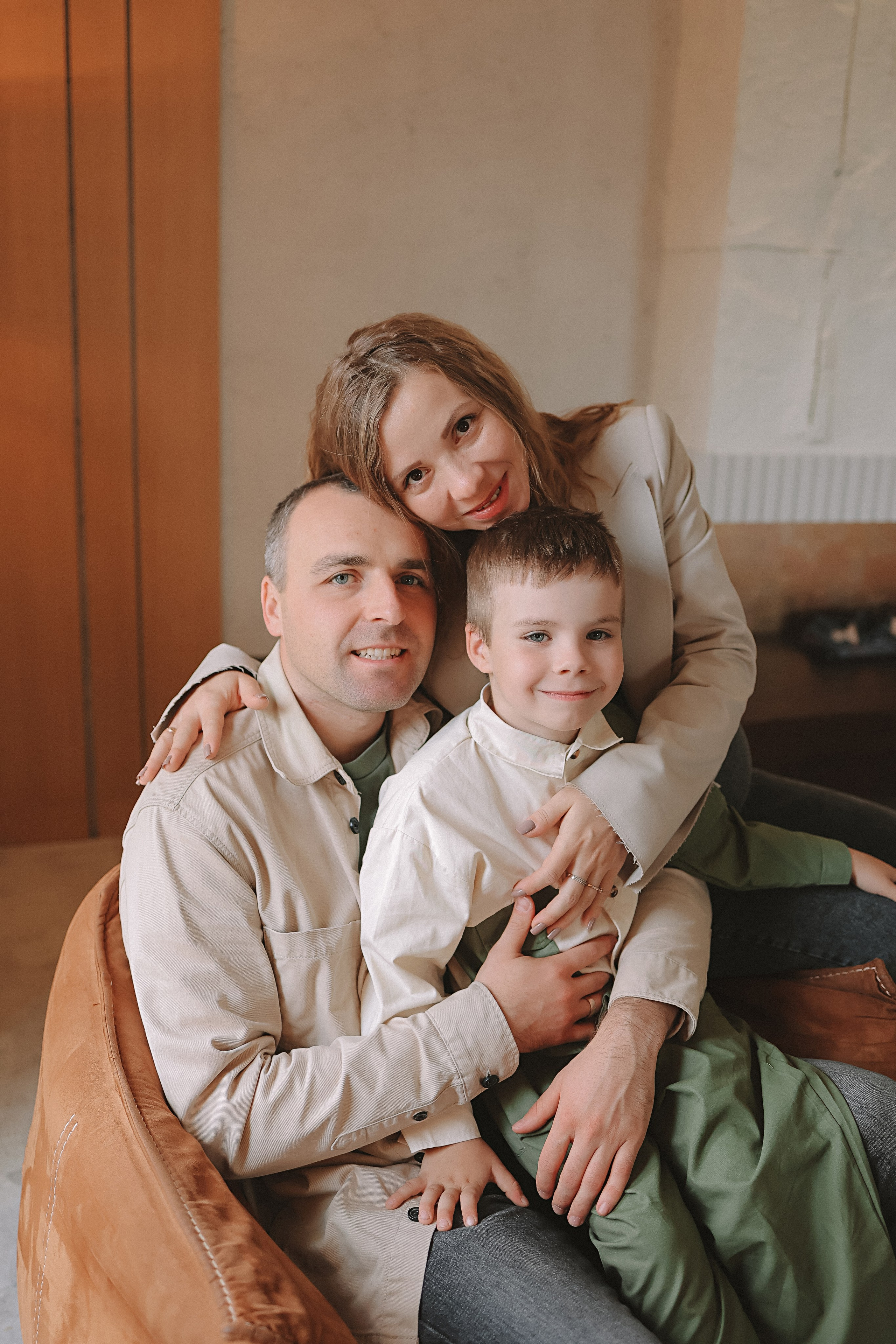 Фататум циклорама и зал. Семейный фотограф Тюмень, фотограф на роды Салмина Мария