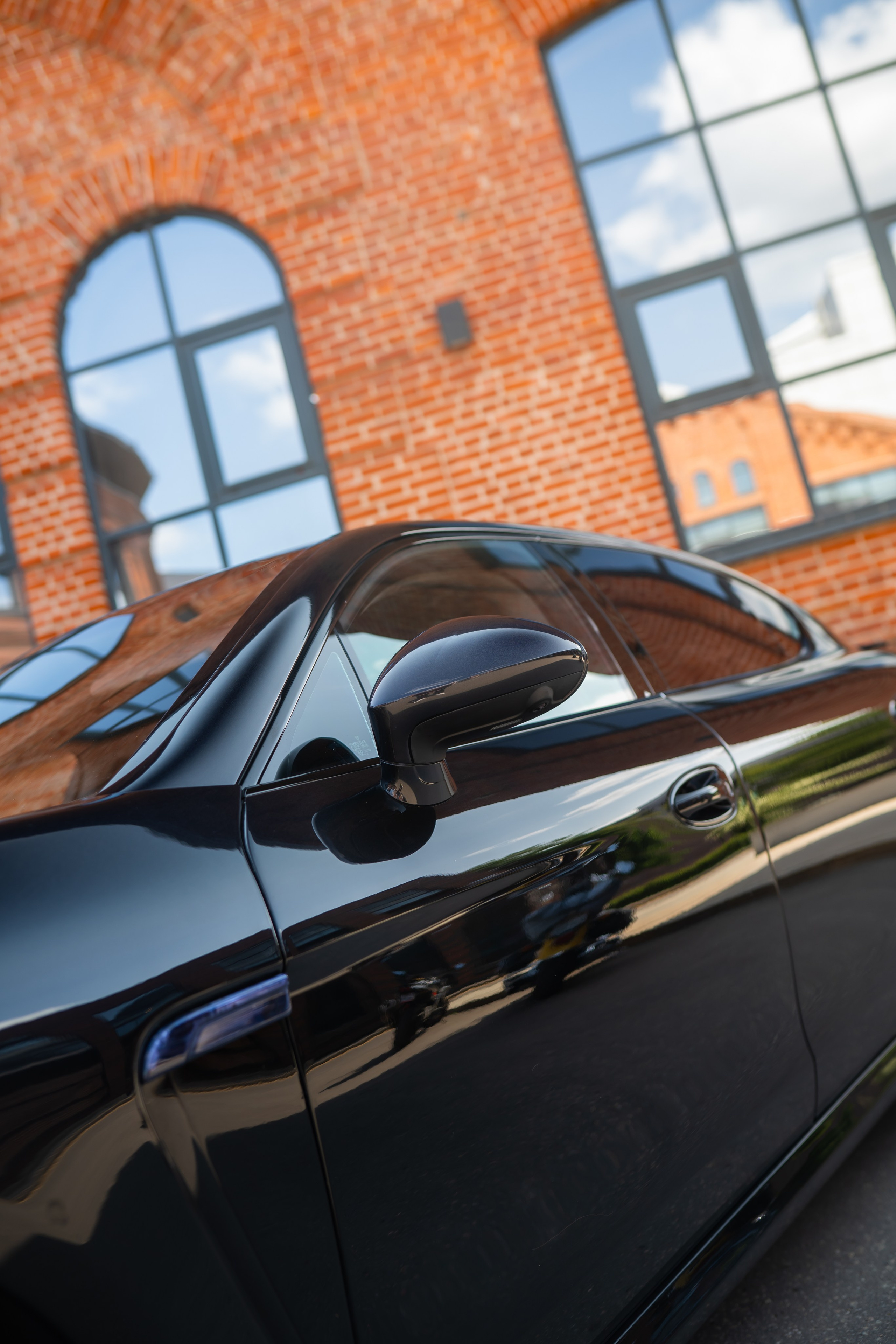 Porsche Panamera. Mirllaev