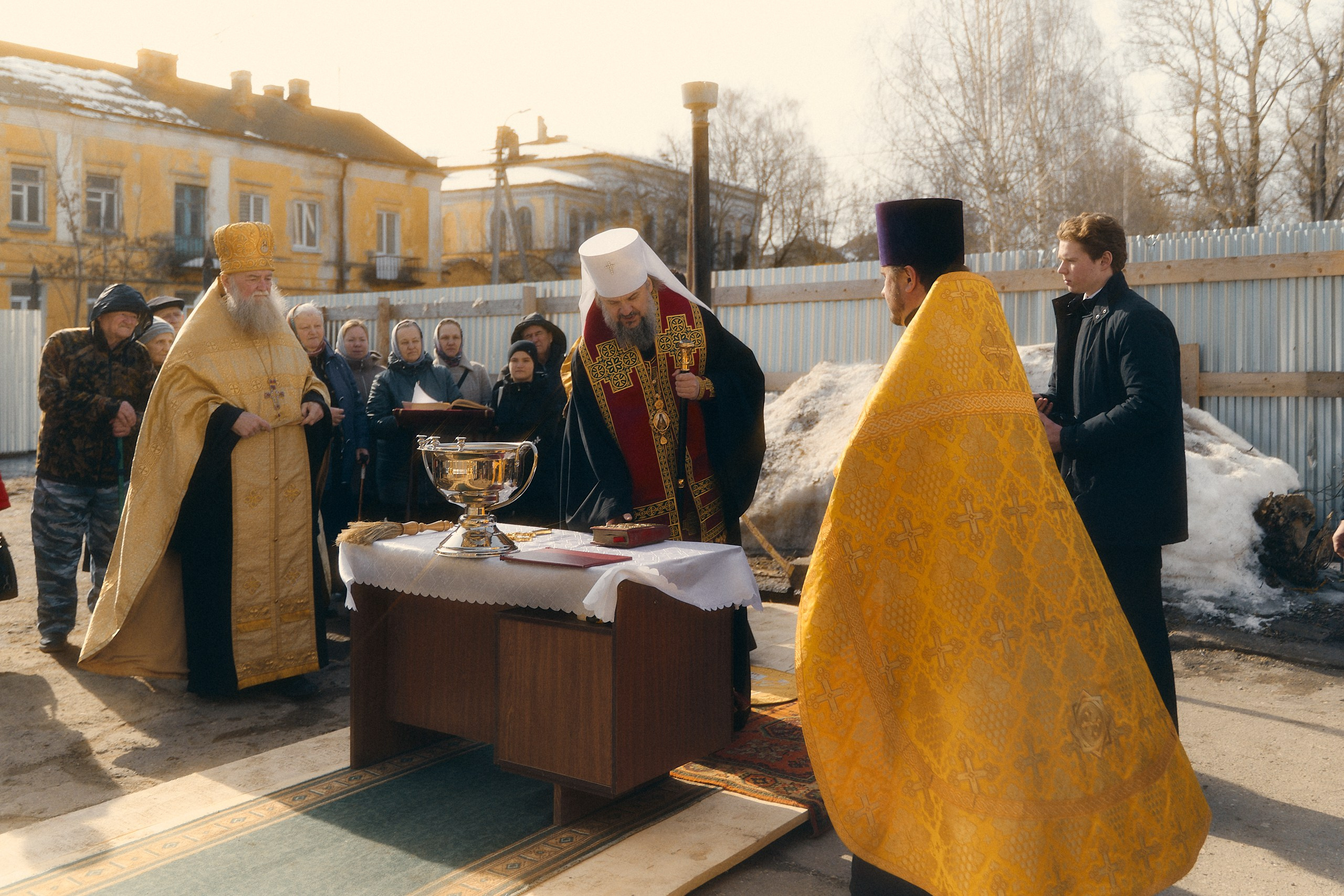 Освящены четыре накупольных креста для Георгиевской церкви в Торжке