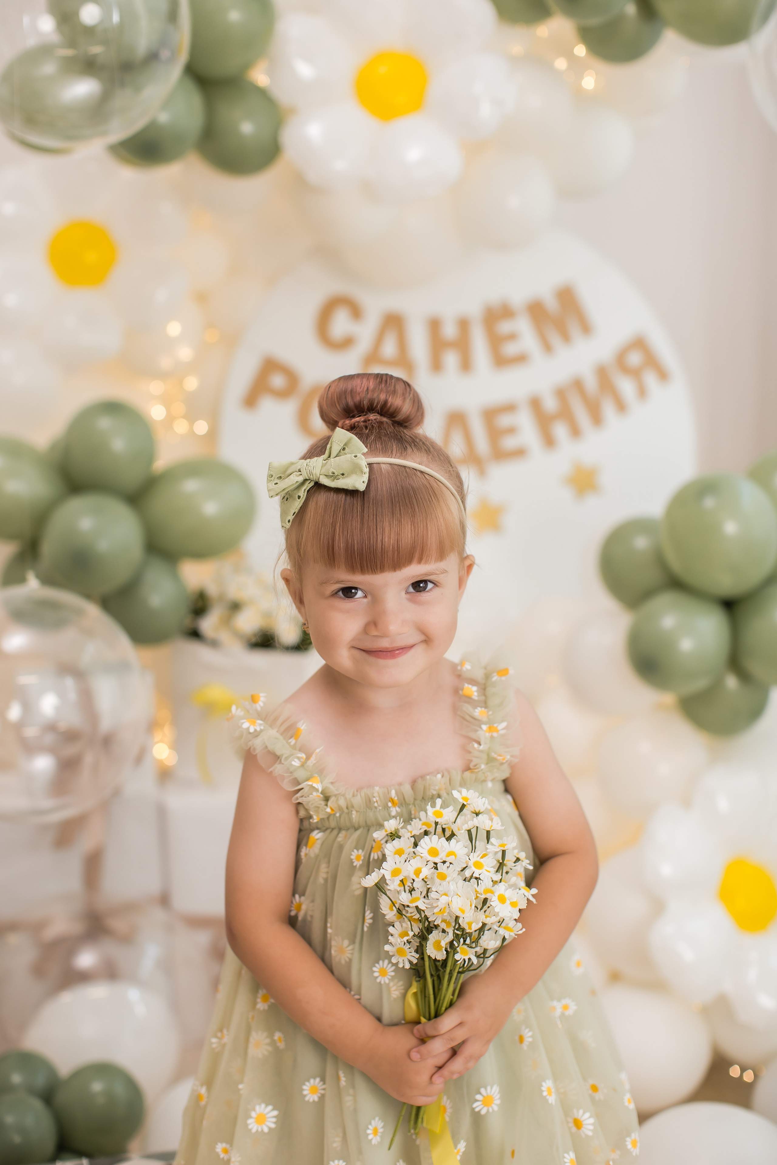 Оформление от 1 года до 4 лет. (Цвет шаров на выбор). Детский семейный фотограф на первый годик город Новосибирск Дымова Светлана пакеты всё включено 1-3 года