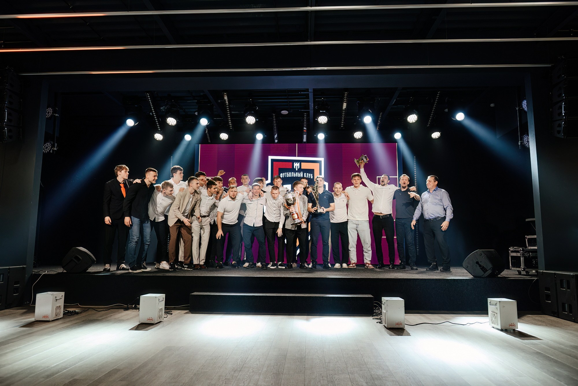 Закрытие футбольного сезона 2025 ФК «ТЕМП». Свадебный и репортажный фотограф Никита Сницарев в Барнауле