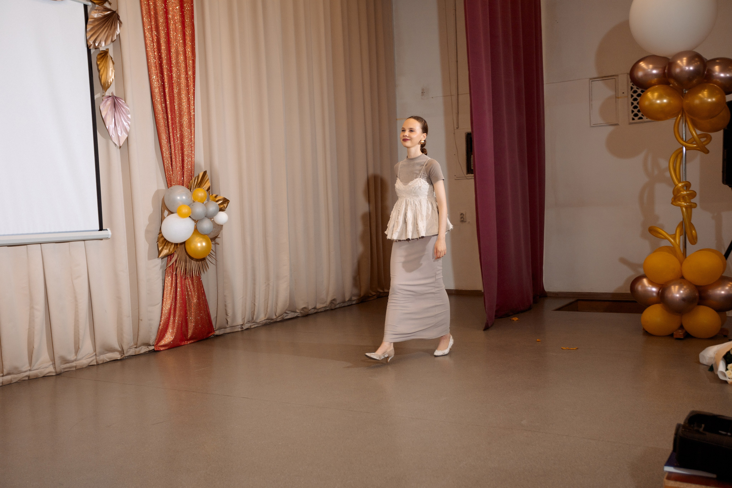 ВРУЧЕНИЕ АТТЕСТАТОВ: Пример. Все фото. Профессиональный фотограф в Ижевске Леша Петров