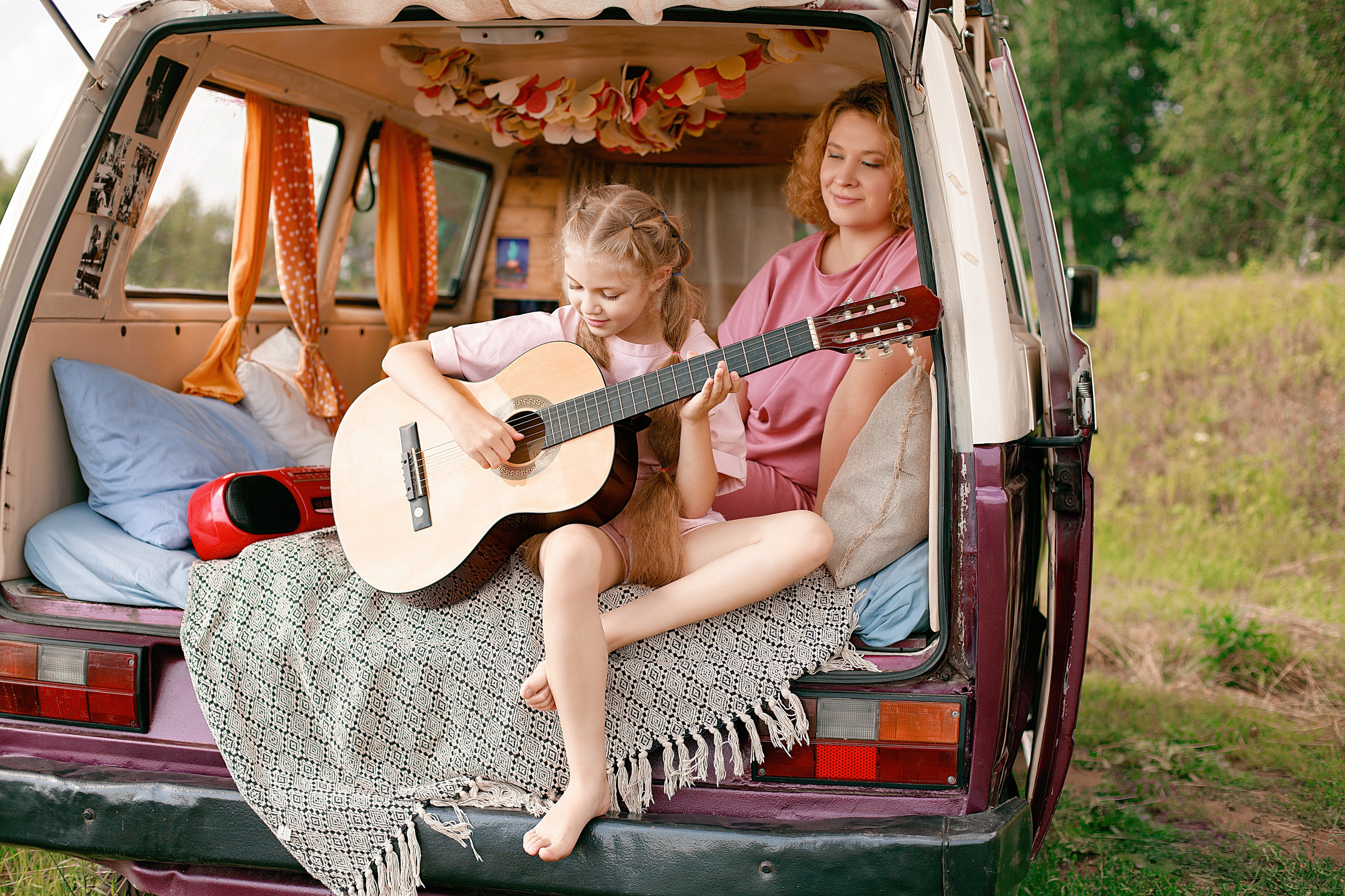 Фотопроект «Летний фургон» / локация Арамильские поля. Фотограф Елена Аленская