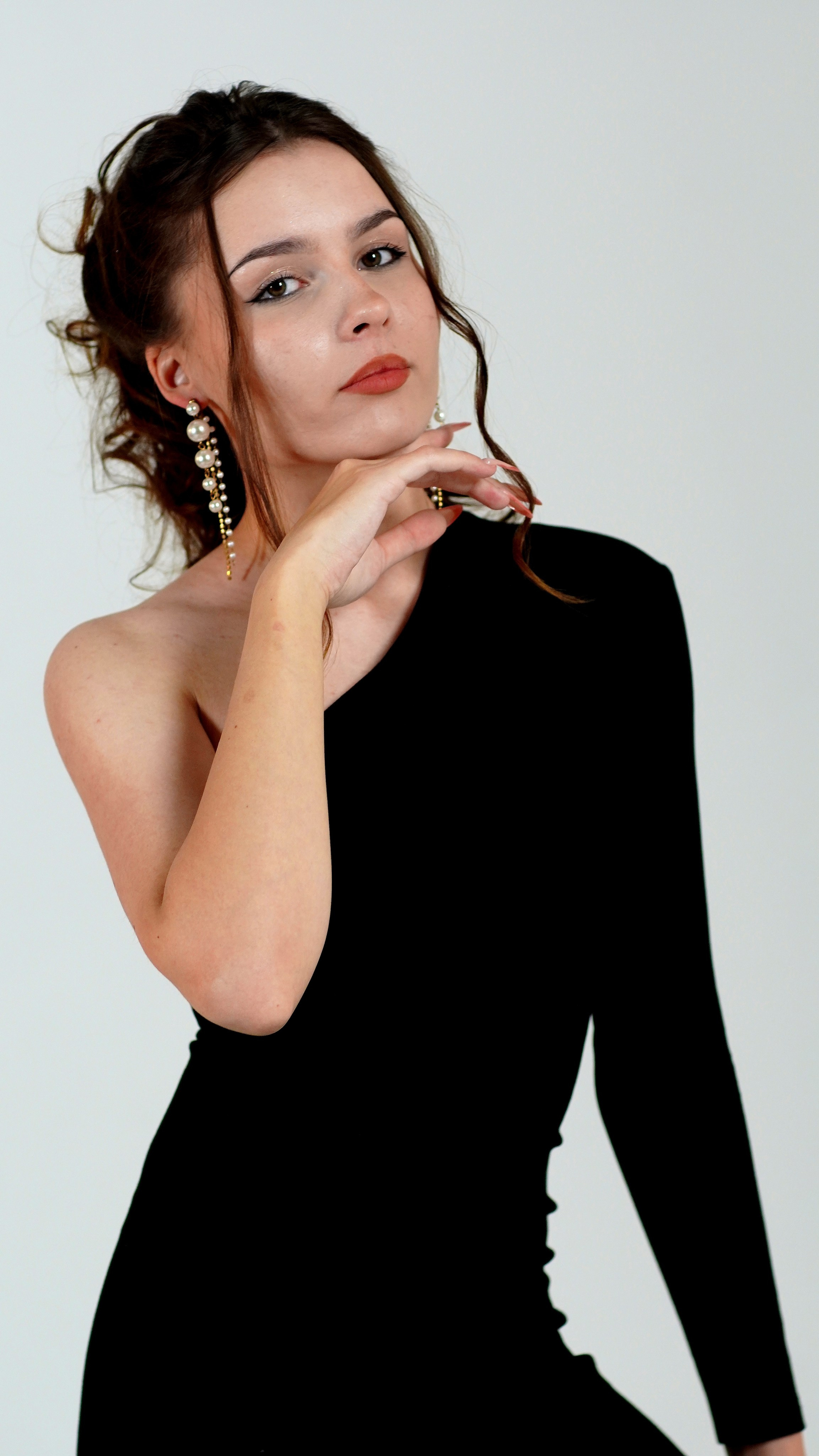 Фотосессии с моделью для маркетплейсов. Коллекции одежды, украшений, аксессуаров. Свадебный видеограф и фотограф в Пензе Виталий Гинзбург