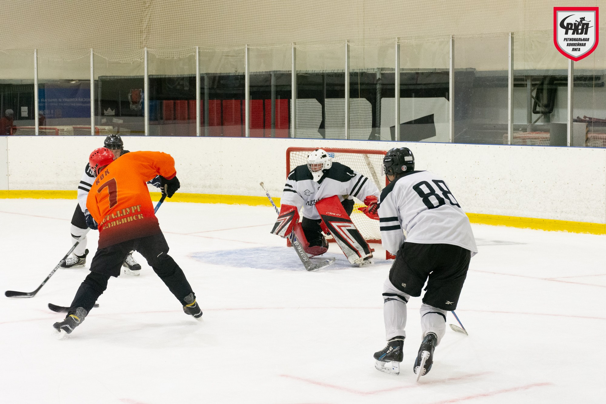 Хоккей. Фотограф Максим Буряк