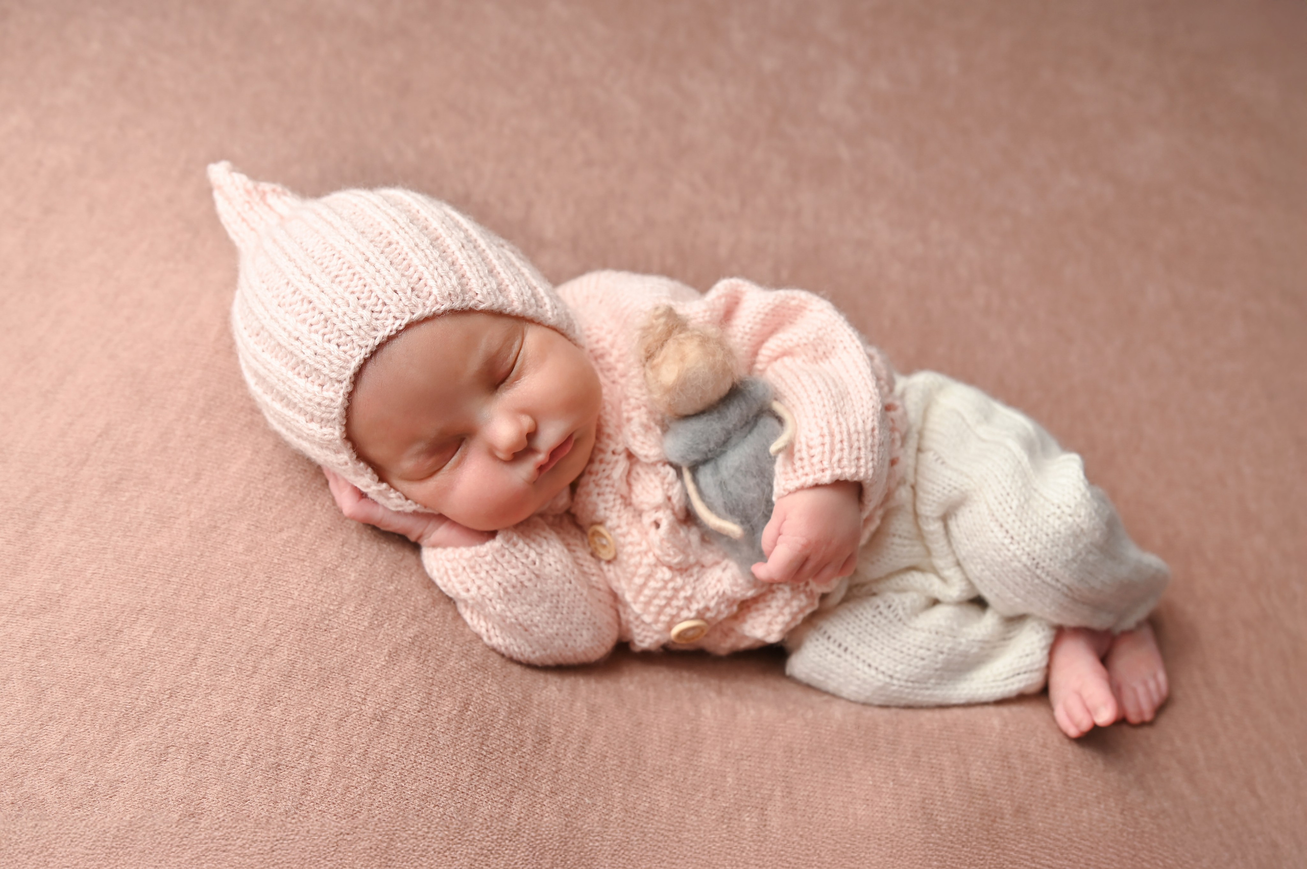 Ясмина 8 дней. Фотограф Новорожденных и семейный Элла Огай г. Сатпаев