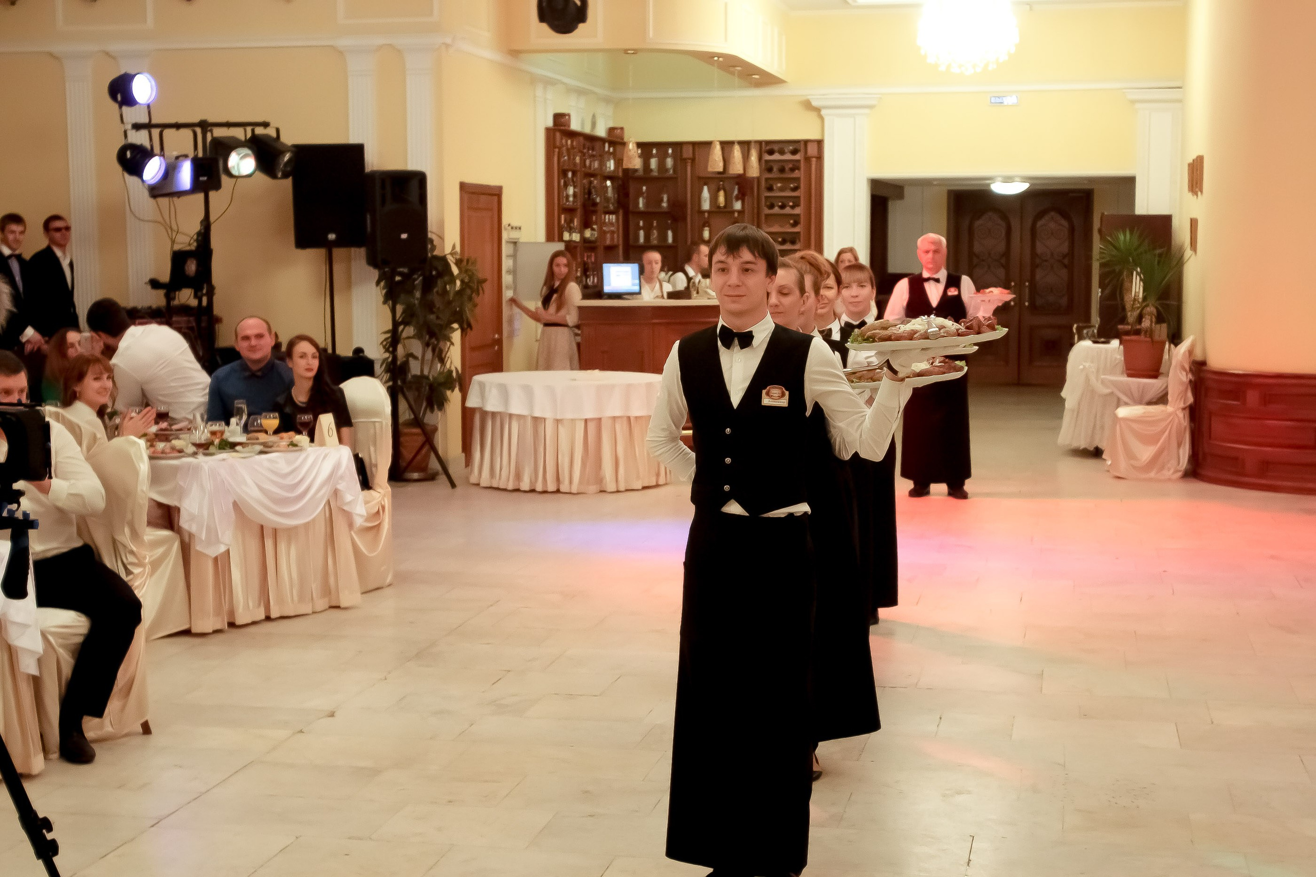 Банкет/Banquet. Максим Матвийченко и Виктория Басова профессионалы своего дела