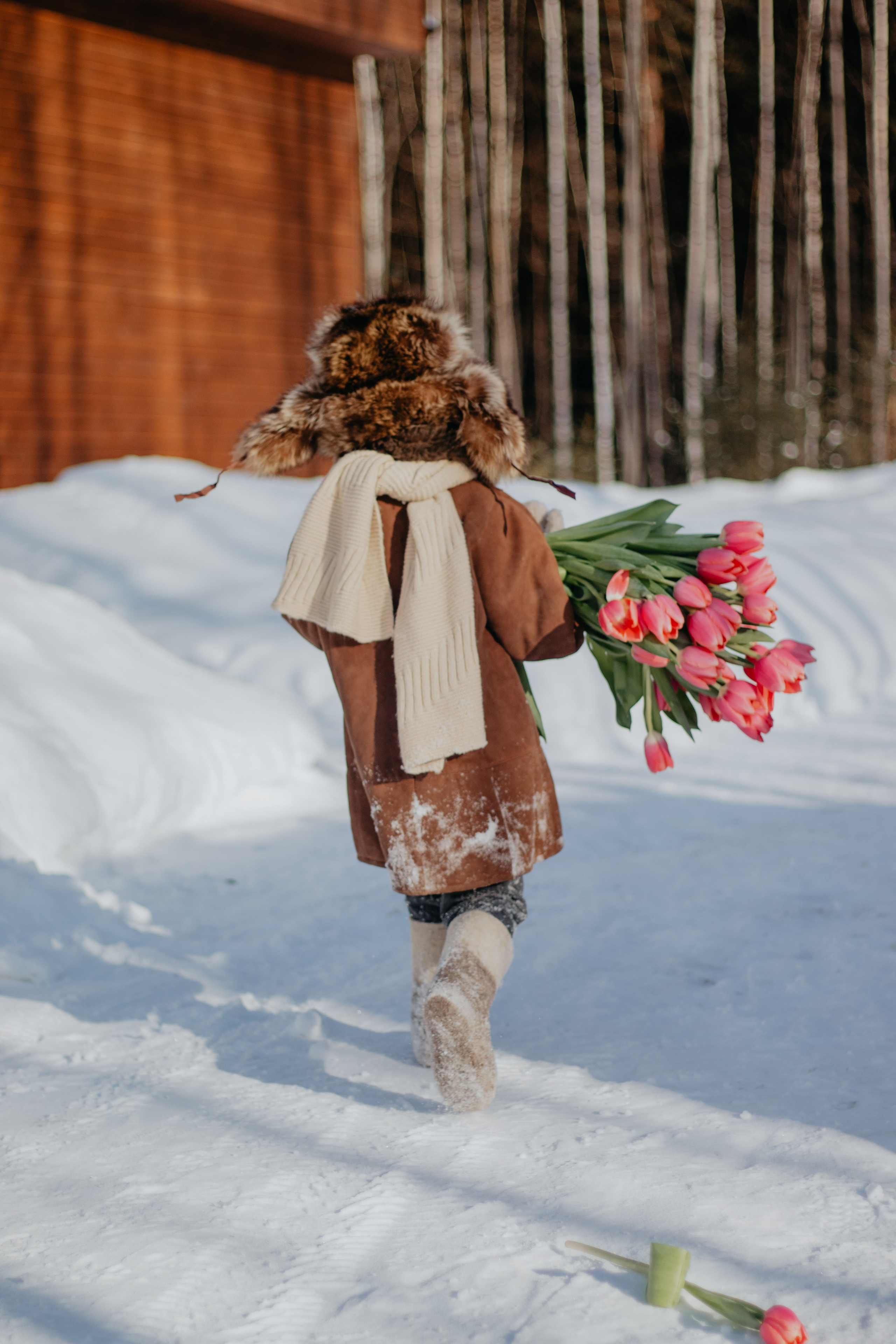 С 8 марта девочки