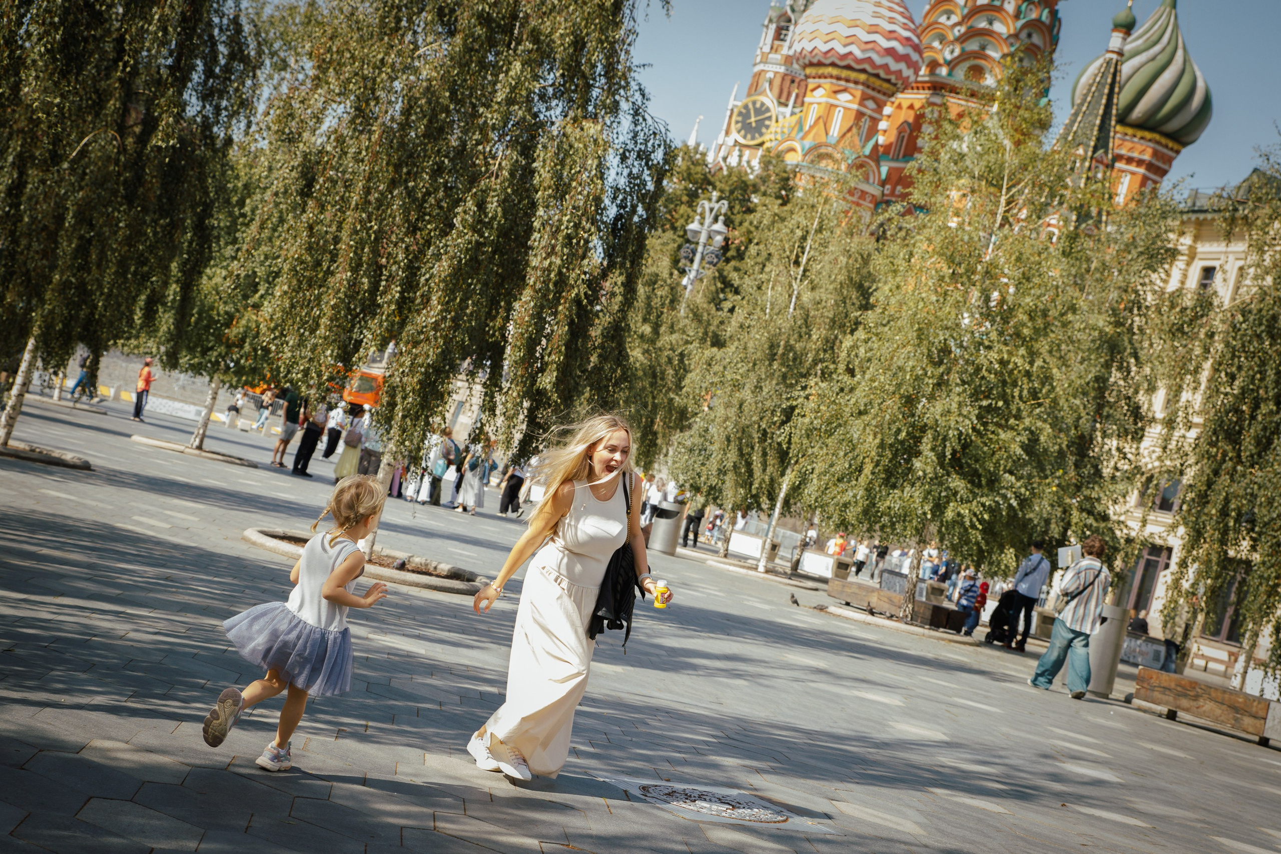 Семейная фотосессия в Москве. Прогулка по Красной площади, ГУМ и Зарядье