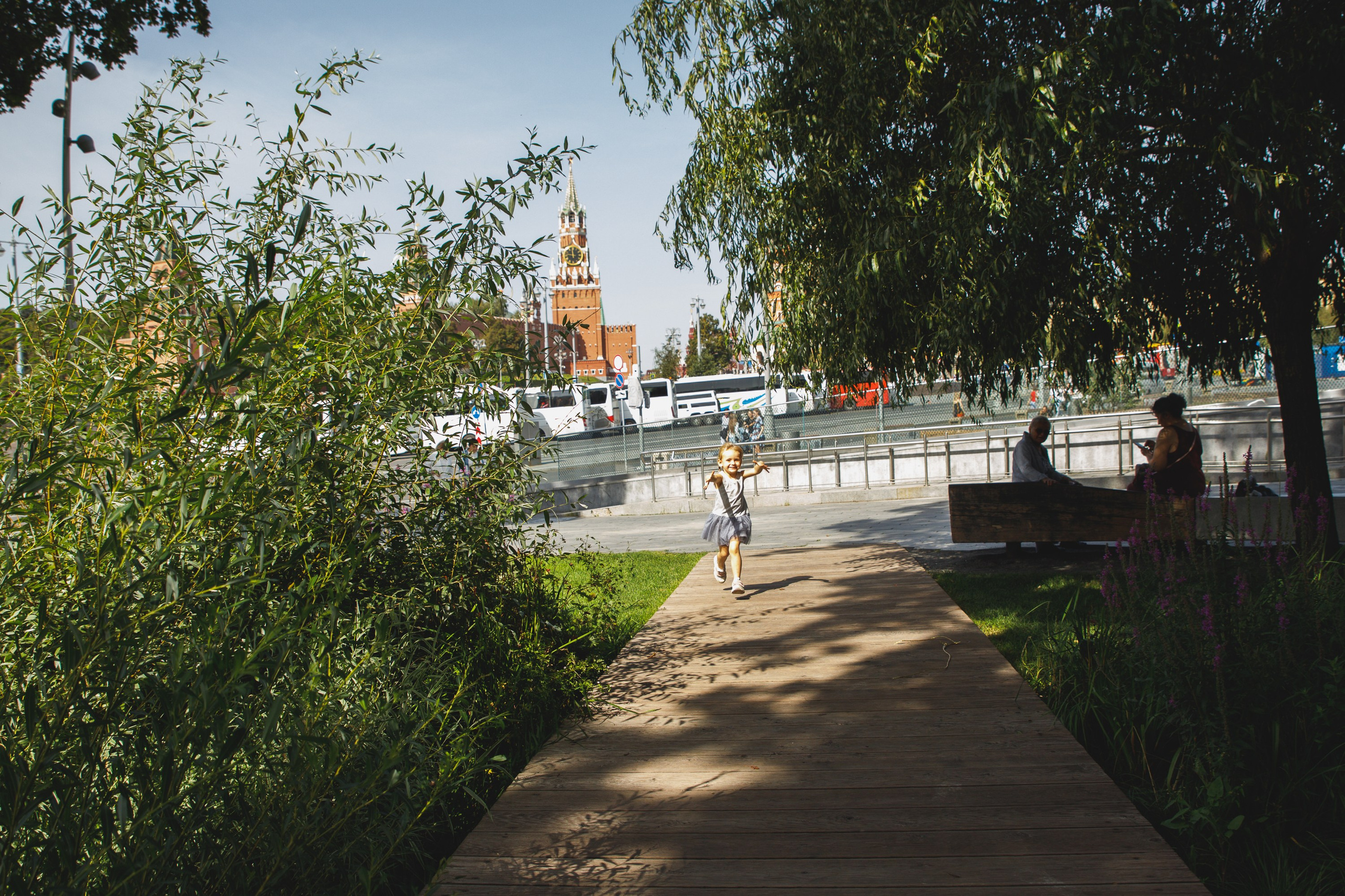 Семейная фотосессия в Москве. Прогулка по Красной площади, ГУМ и Зарядье