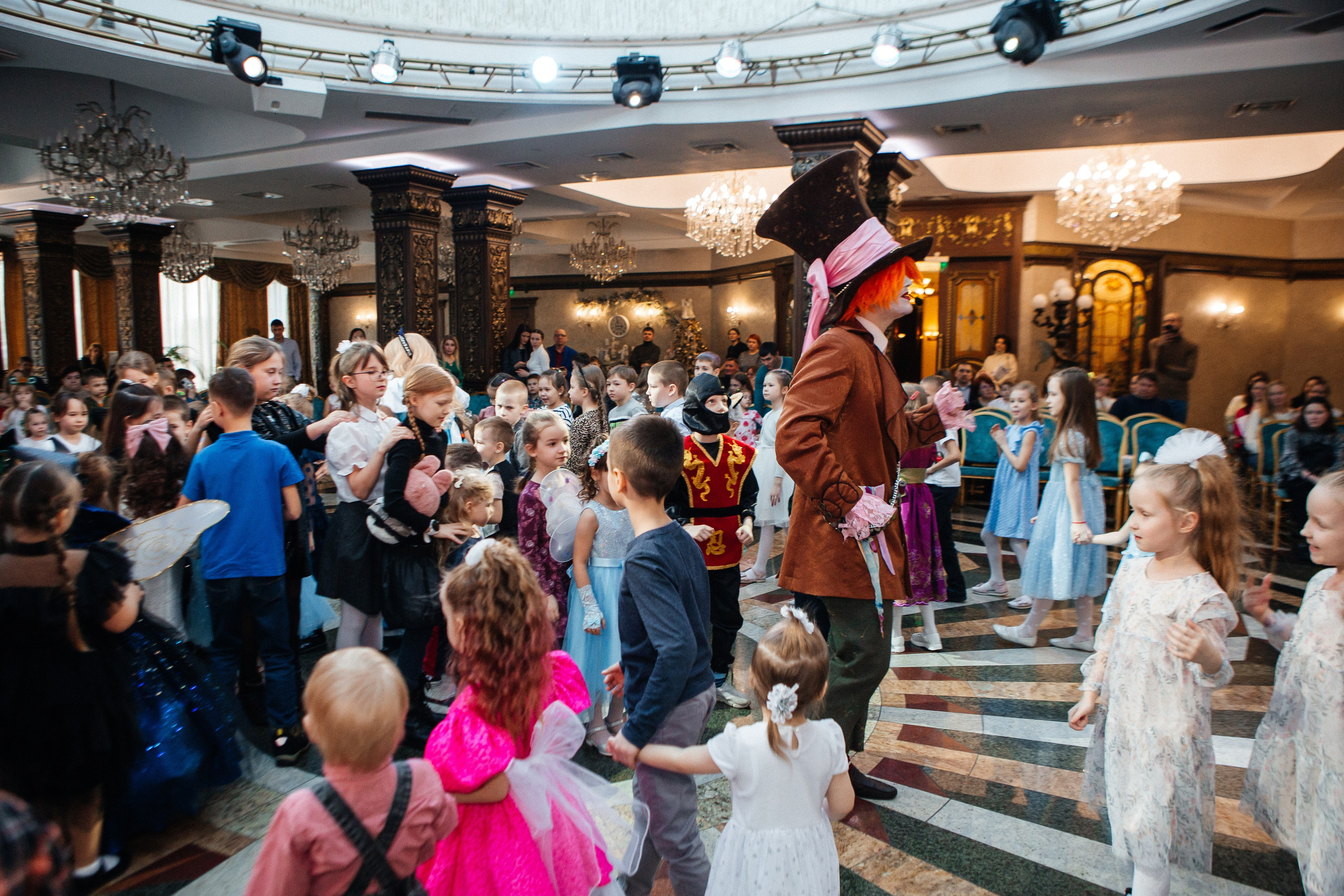 Купол|Новогодняя ёлка. Свадебный фотограф Челябинск Зиненко Виктория