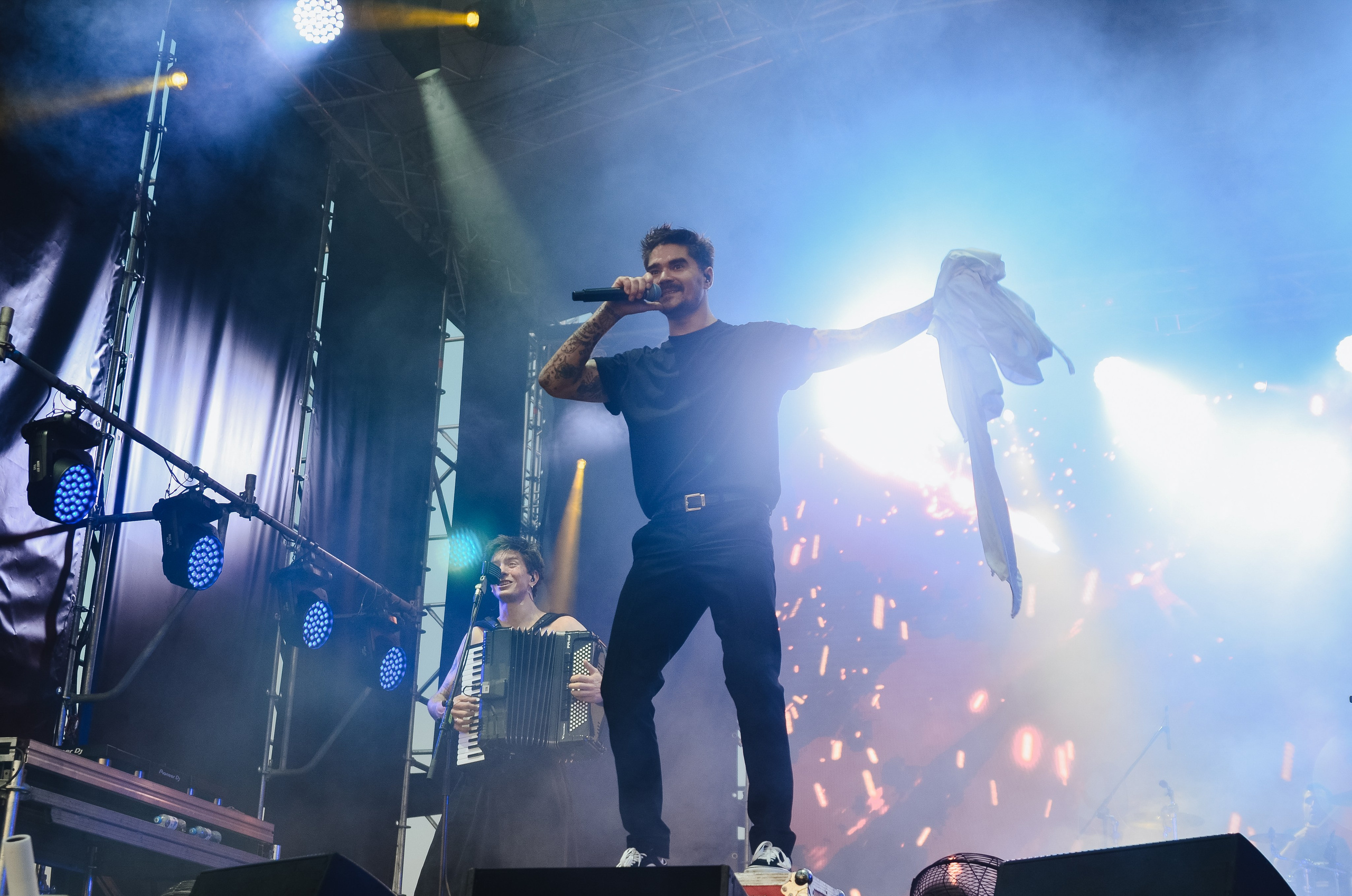 Концерт The Hatters на фестивале «Грань» в Барнауле. Денисова Аля — фотограф для парных съемок и индивидуальных историй в Барнауле