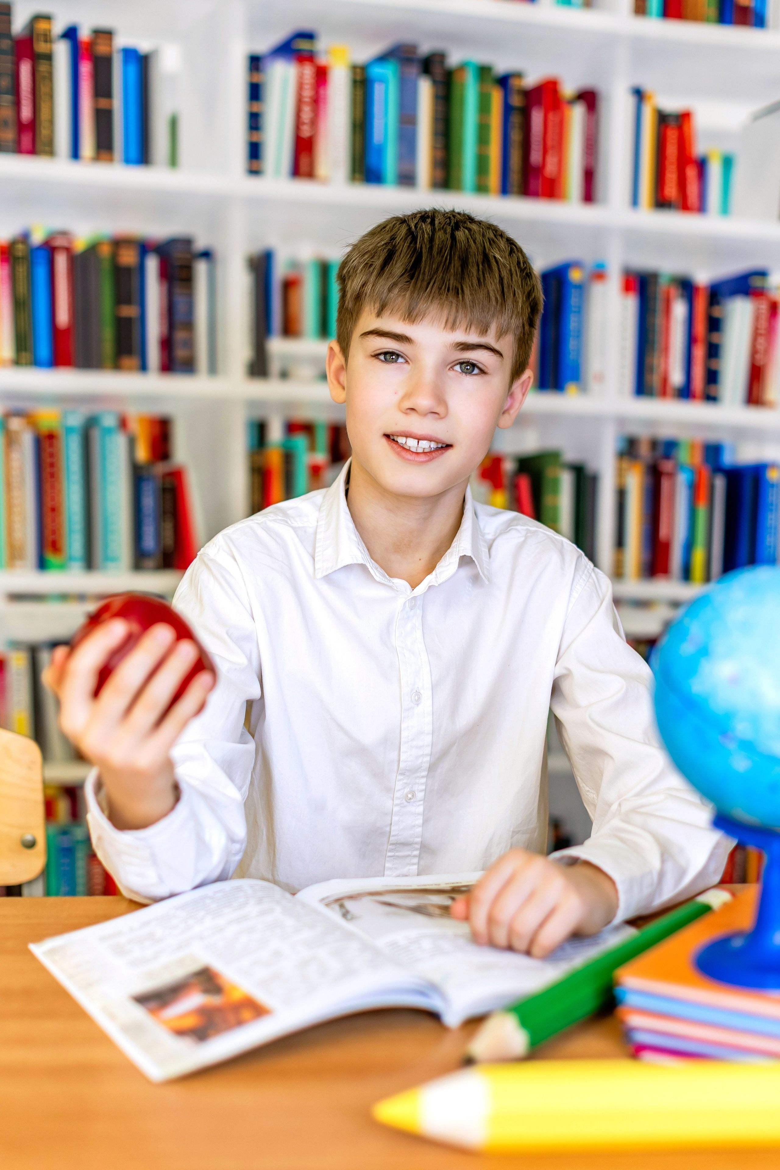 ГАЛЕРЕЯ фотографий для Начальной школы 1-4. Фотограф и видеограф Москва. Свадебный фотограф, видеограф. Выпускные альбомы. Оживающие альбомы