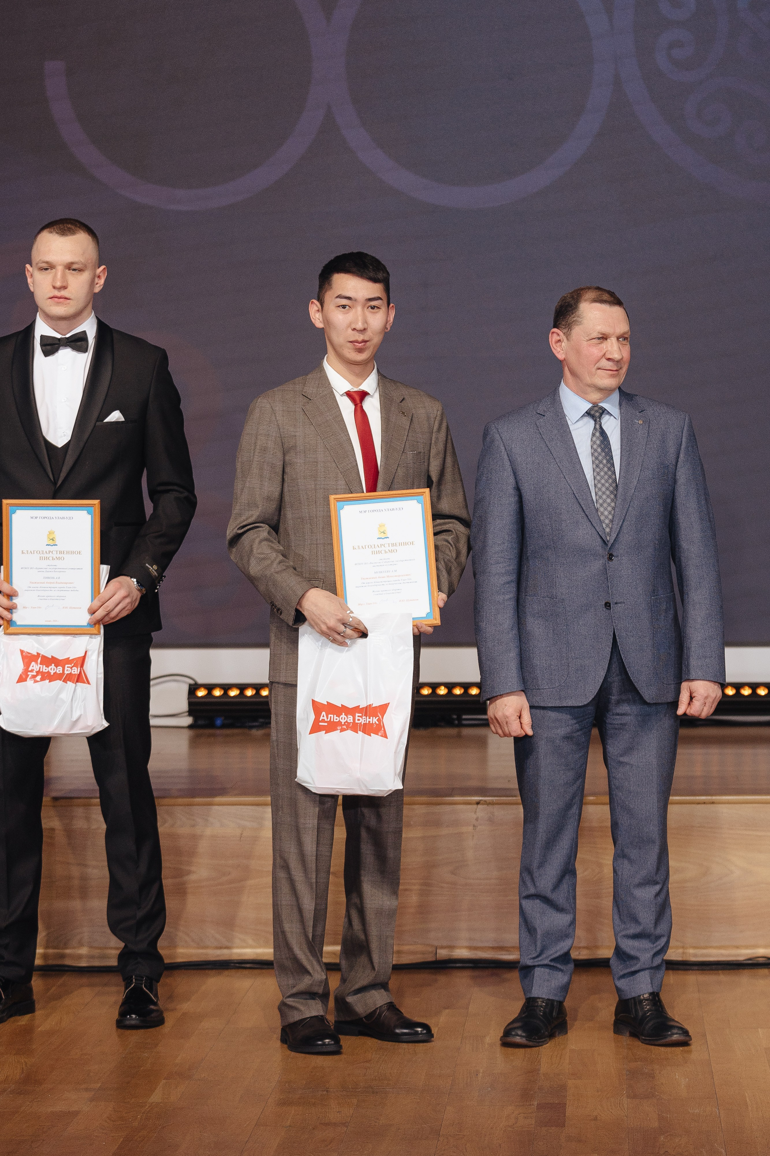 Студенческий бал. Свадебный и семейный фотограф в Улан-Удэ