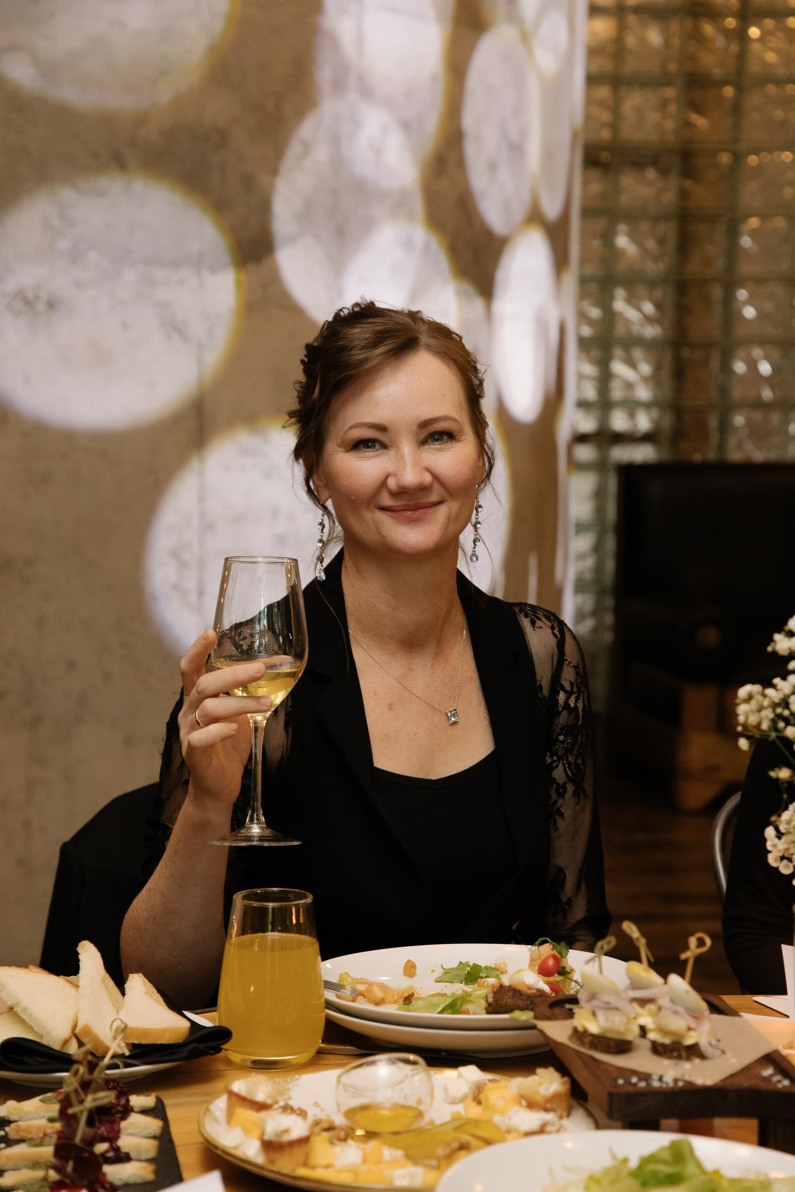 Цветочная локация. Свадебный фотограф Челябинск Полина Чеботарь