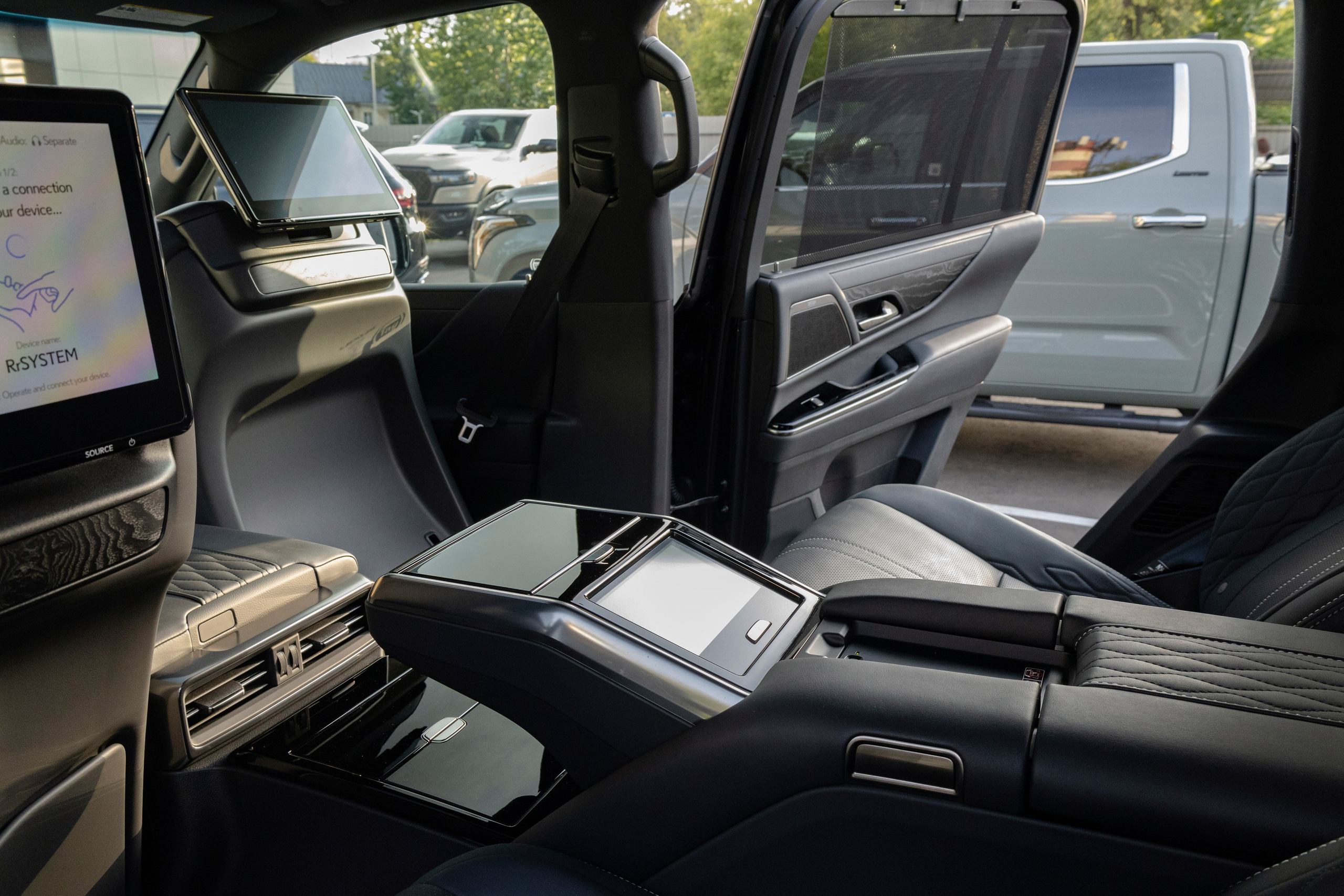 Фотосессия с мотоциклами и автомобилями. Предметный фотограф в Москве и Московской области