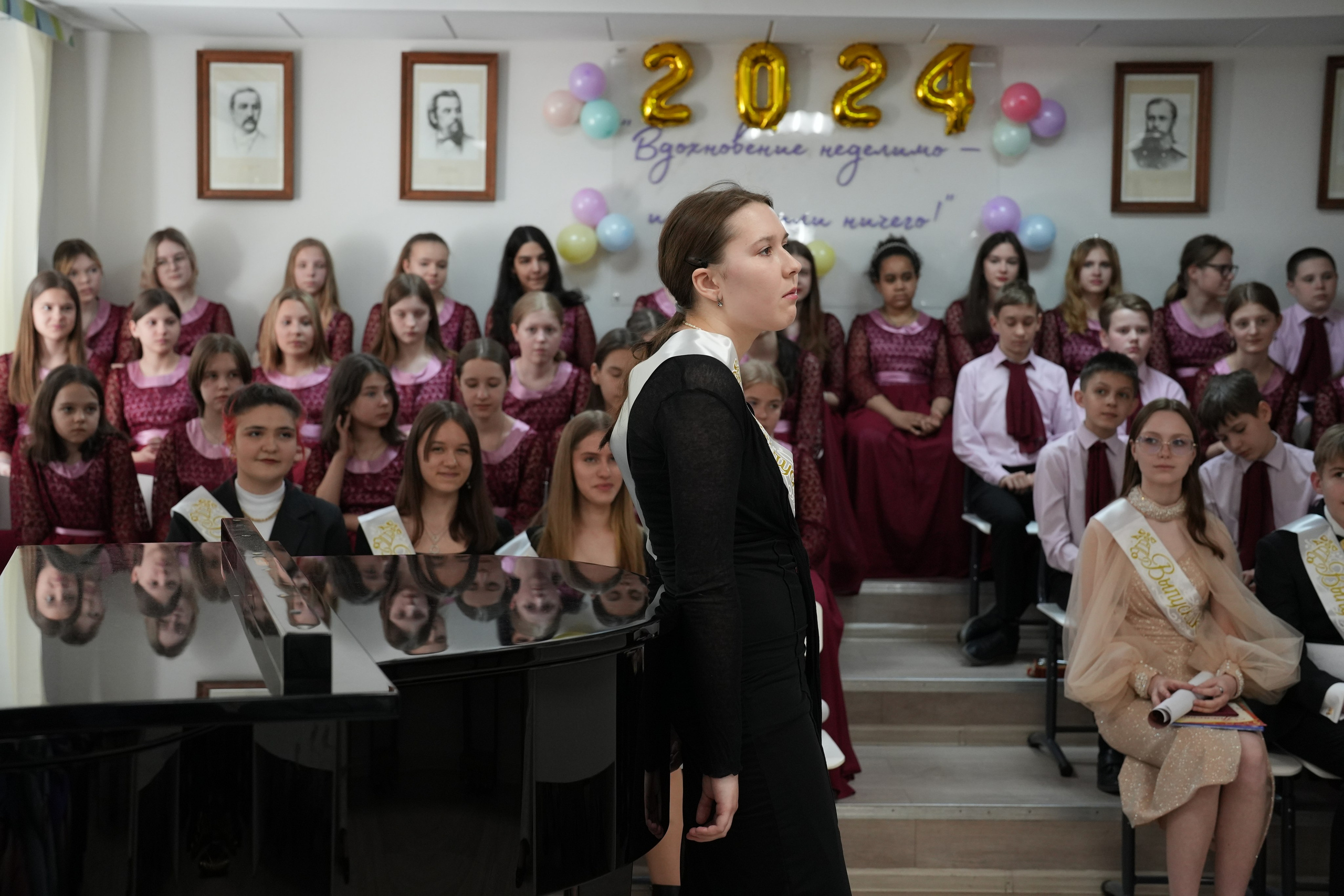 Выпускной в музыкально-хоровой школе г. Москвы № 106. Семейный и детский фотограф в Москве Оксана Чибизова