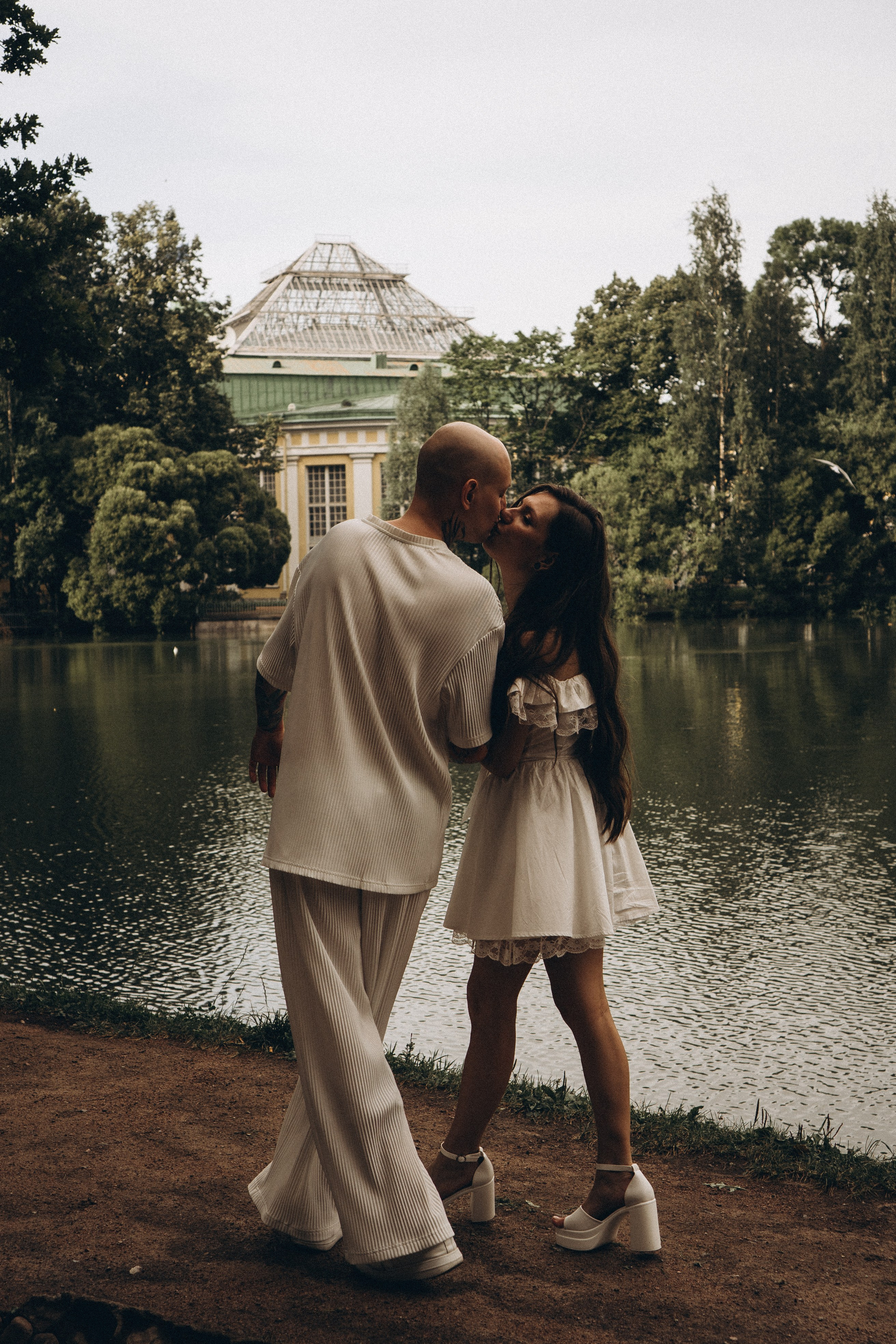 СВАДЕБНАЯ ПРОГУЛКА ПО ТАВРИЧЕСКОМУ САДУ И НЕВСКОЙ РАТУШЕ. Профессиональный фотограф, Санкт-Петербург — Виктория Богомолова