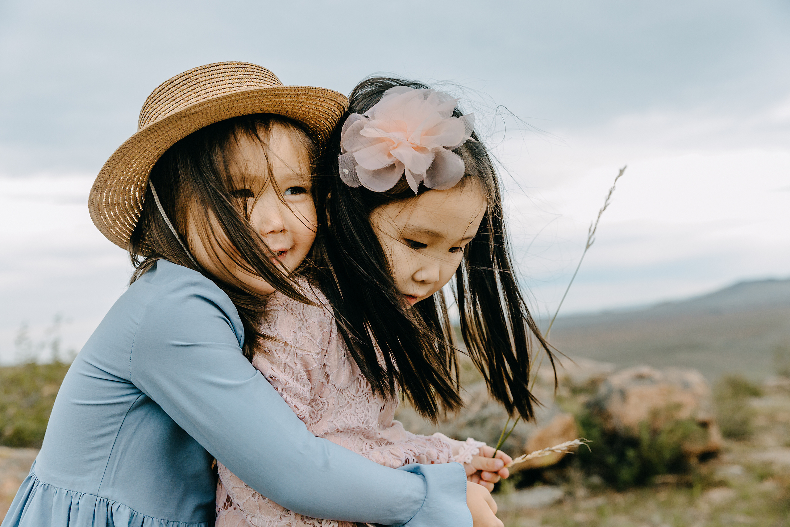Дружба по наследству. Фотограф и видеограф в Улан-Удэ: Аюна Габагуева и Артём Шаханов