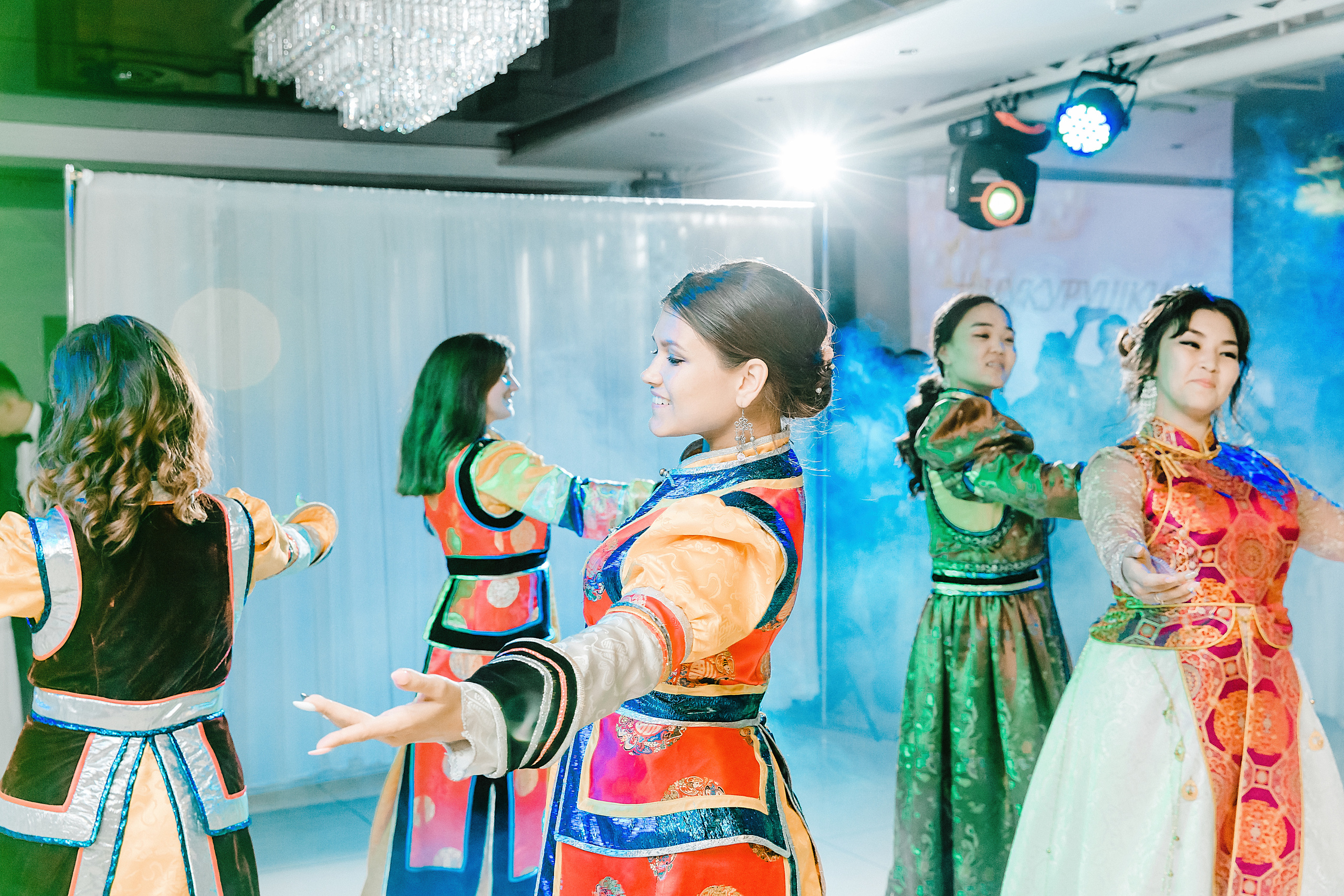 Тагар и Яна. Улан-Удэ. Фотограф и видеограф в Улан-Удэ: Аюна Габагуева и Артём Шаханов