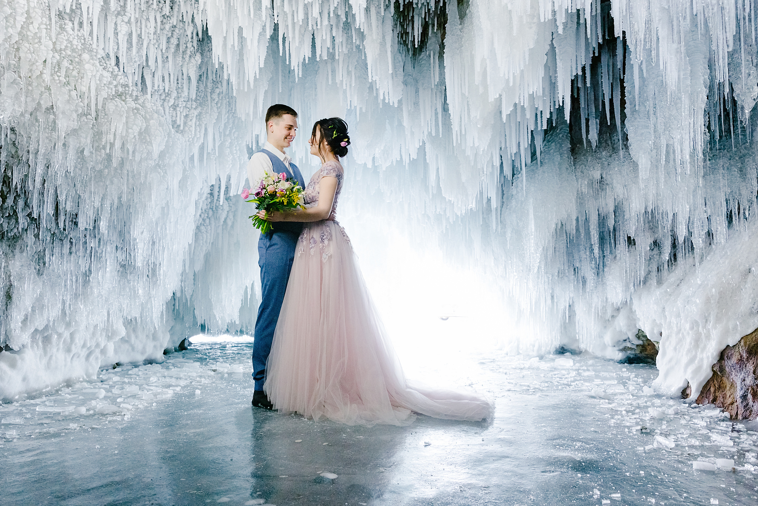 Космический Чивыркуй. Фотограф и видеограф в Улан-Удэ: Аюна Габагуева и Артём Шаханов