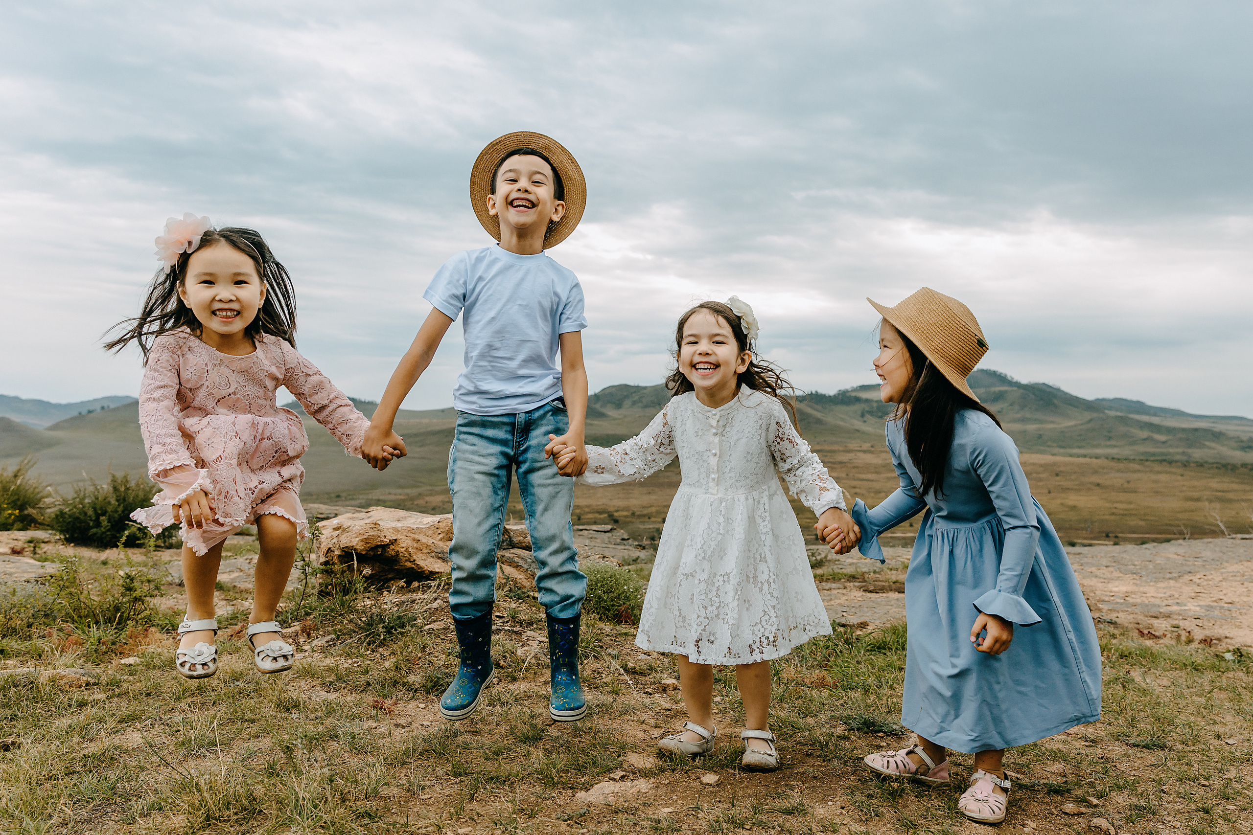 Дружба по наследству. Фотограф и видеограф в Улан-Удэ: Аюна Габагуева и Артём Шаханов
