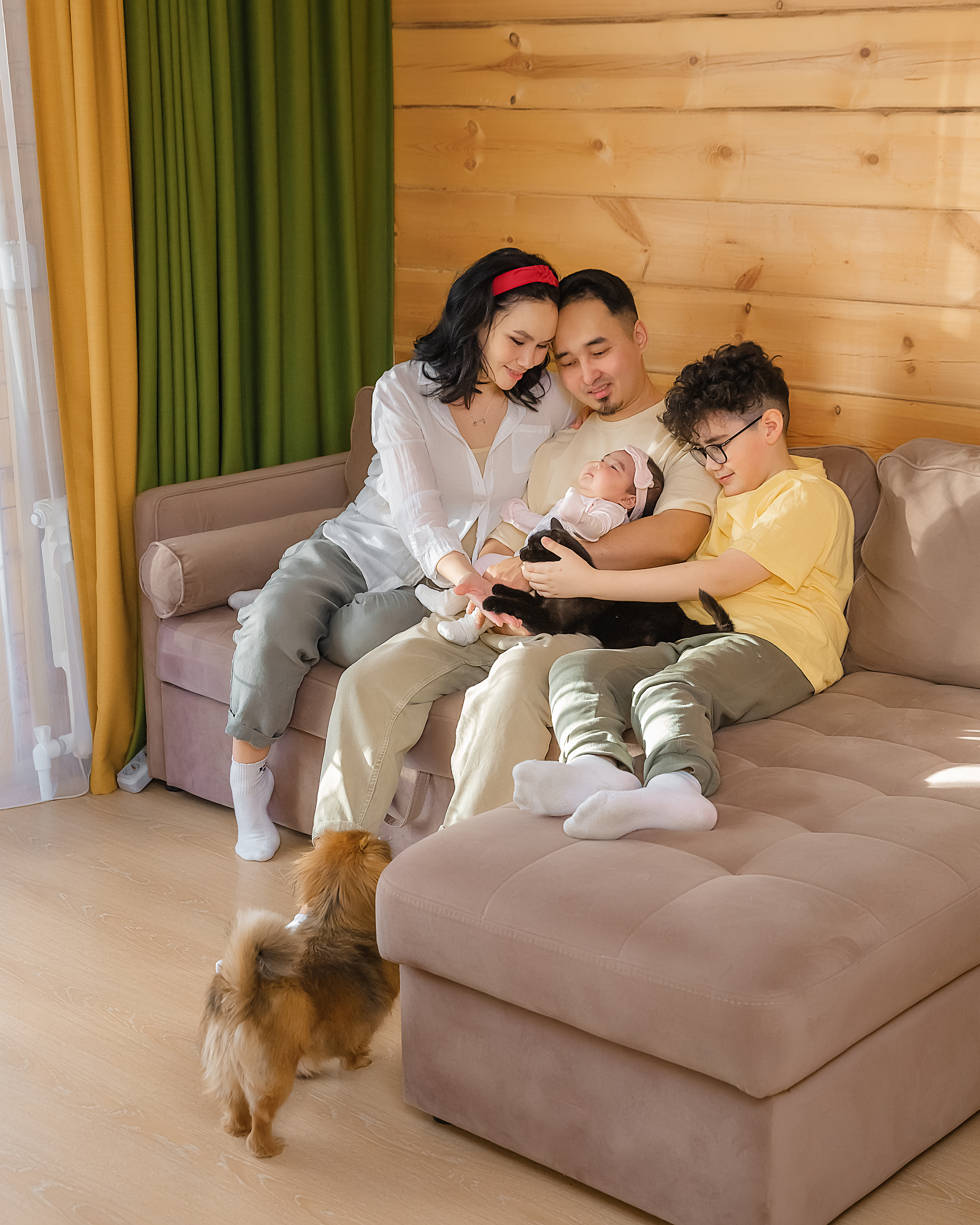 @real_mebel_uu и @umka03. Фотограф и видеограф в Улан-Удэ: Аюна Габагуева и Артём Шаханов