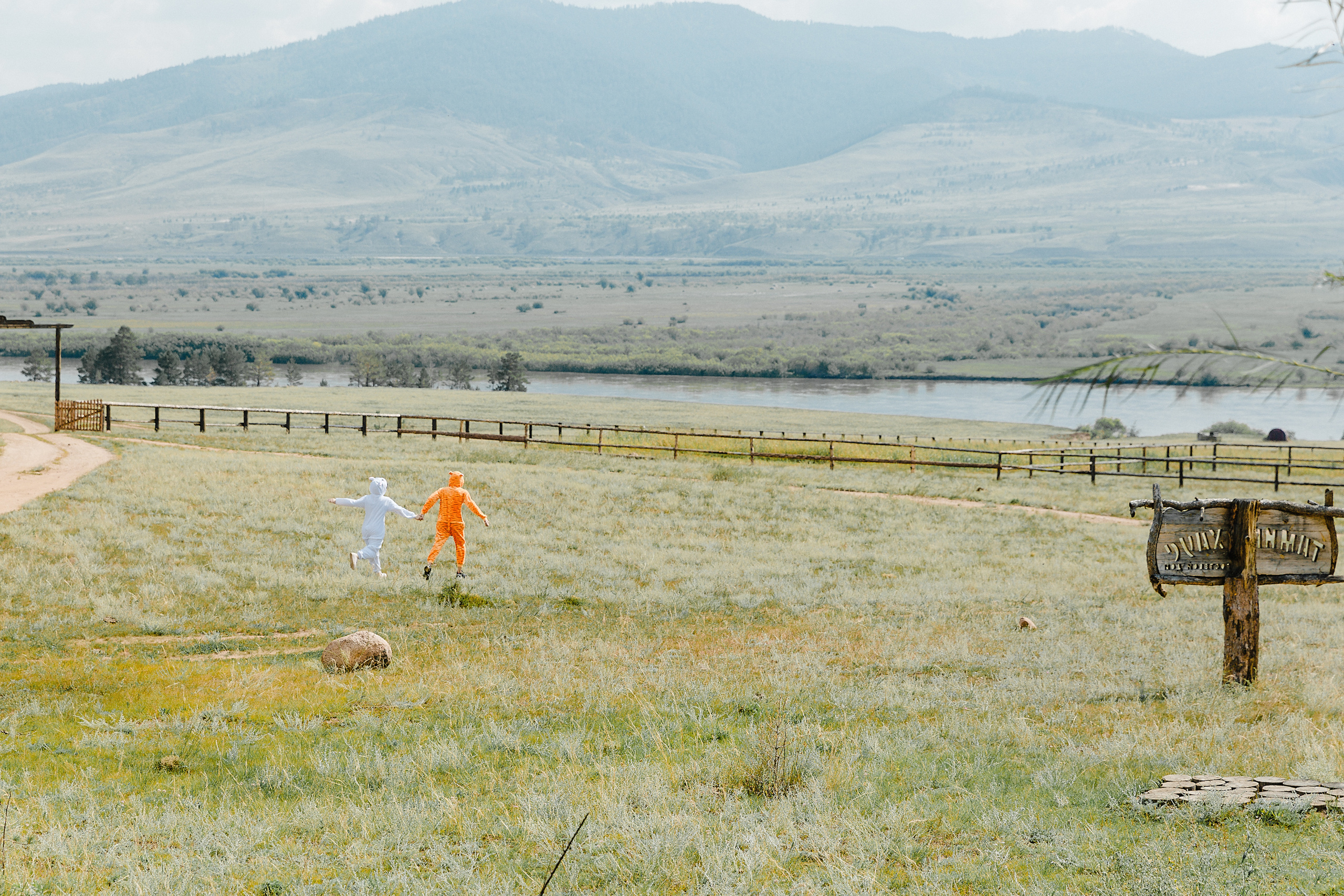 Тагар и Яна. Улан-Удэ. Фотограф и видеограф в Улан-Удэ: Аюна Габагуева и Артём Шаханов