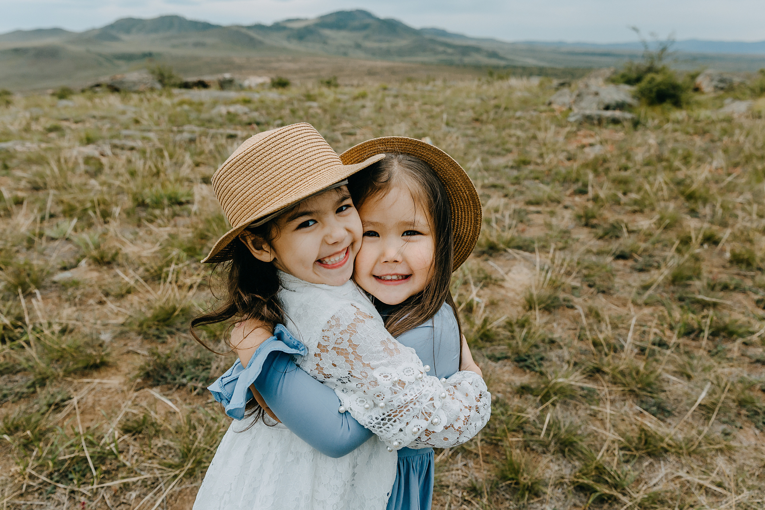 Дружба по наследству. Фотограф и видеограф в Улан-Удэ: Аюна Габагуева и Артём Шаханов