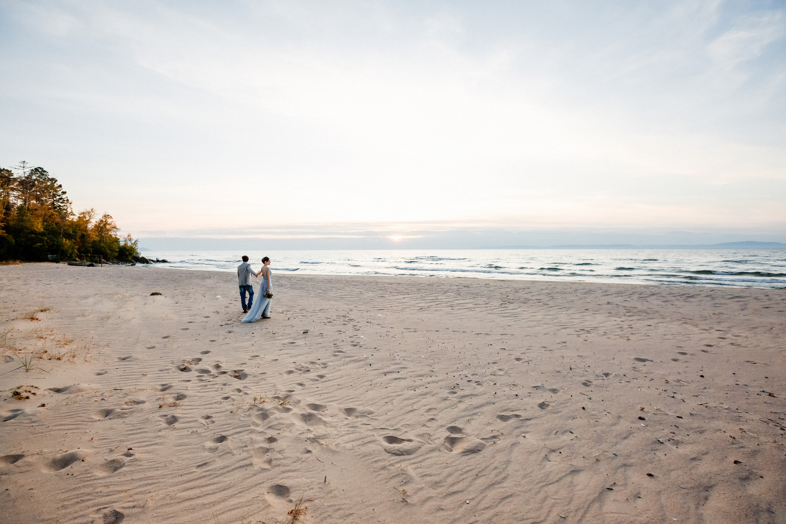 Настя и Олег. Сентябрь на Байкале. Фотограф и видеограф в Улан-Удэ: Аюна Габагуева и Артём Шаханов