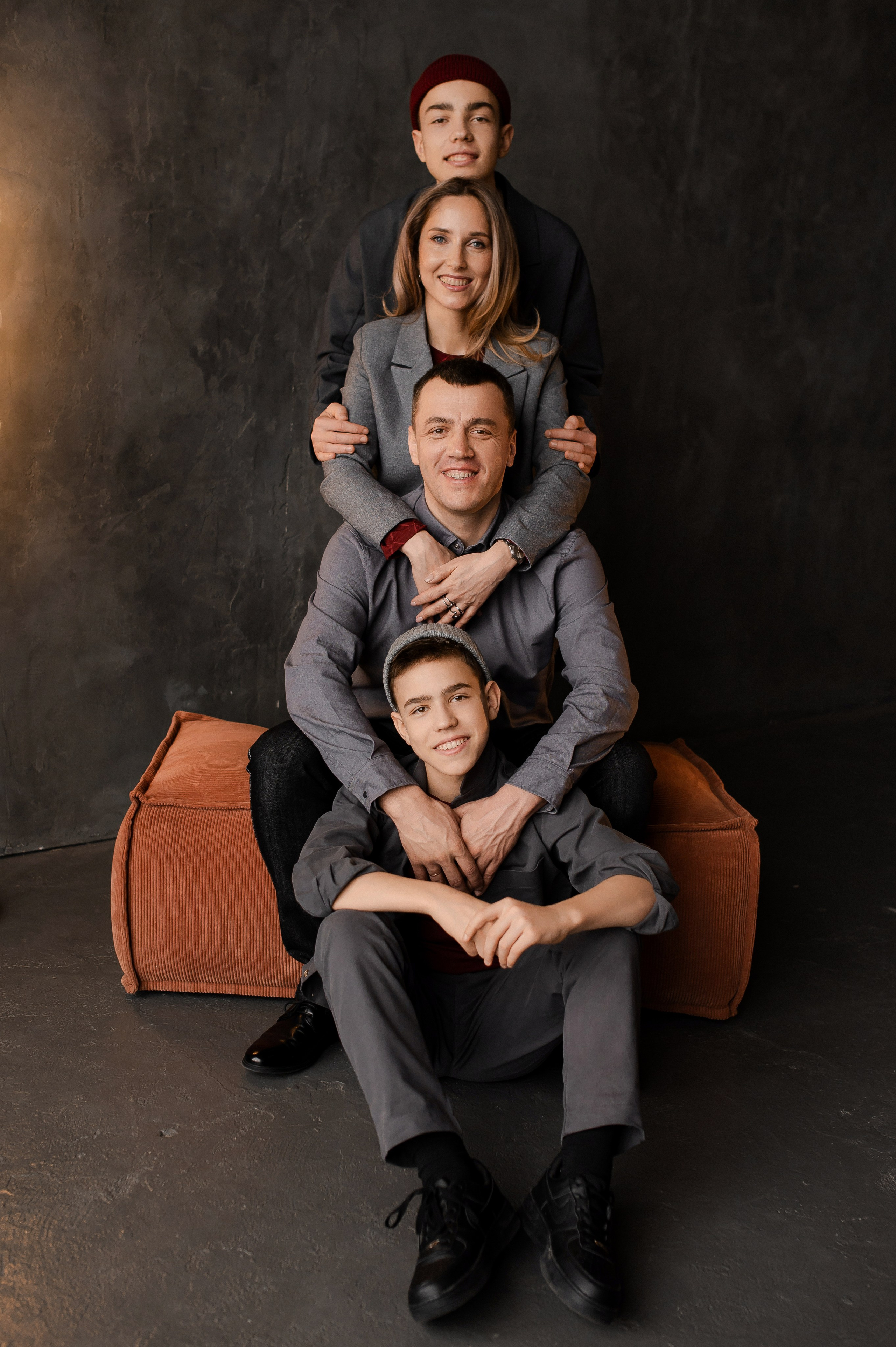 Семейная в студии. Фотограф Алексин, Тула