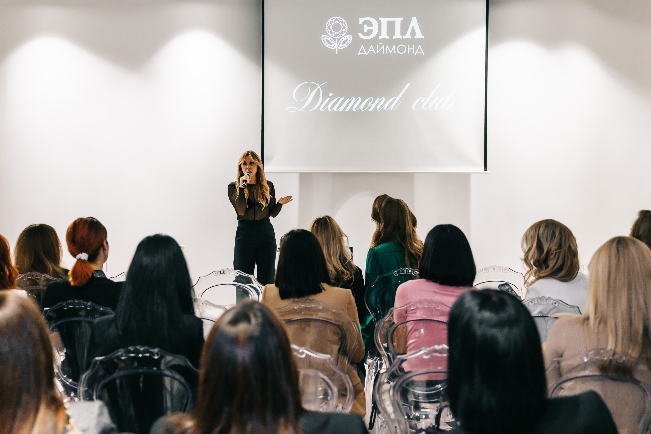 Показ Эпл Даймонт. Свадебный и семейный фотограф в Краснодар, Россия