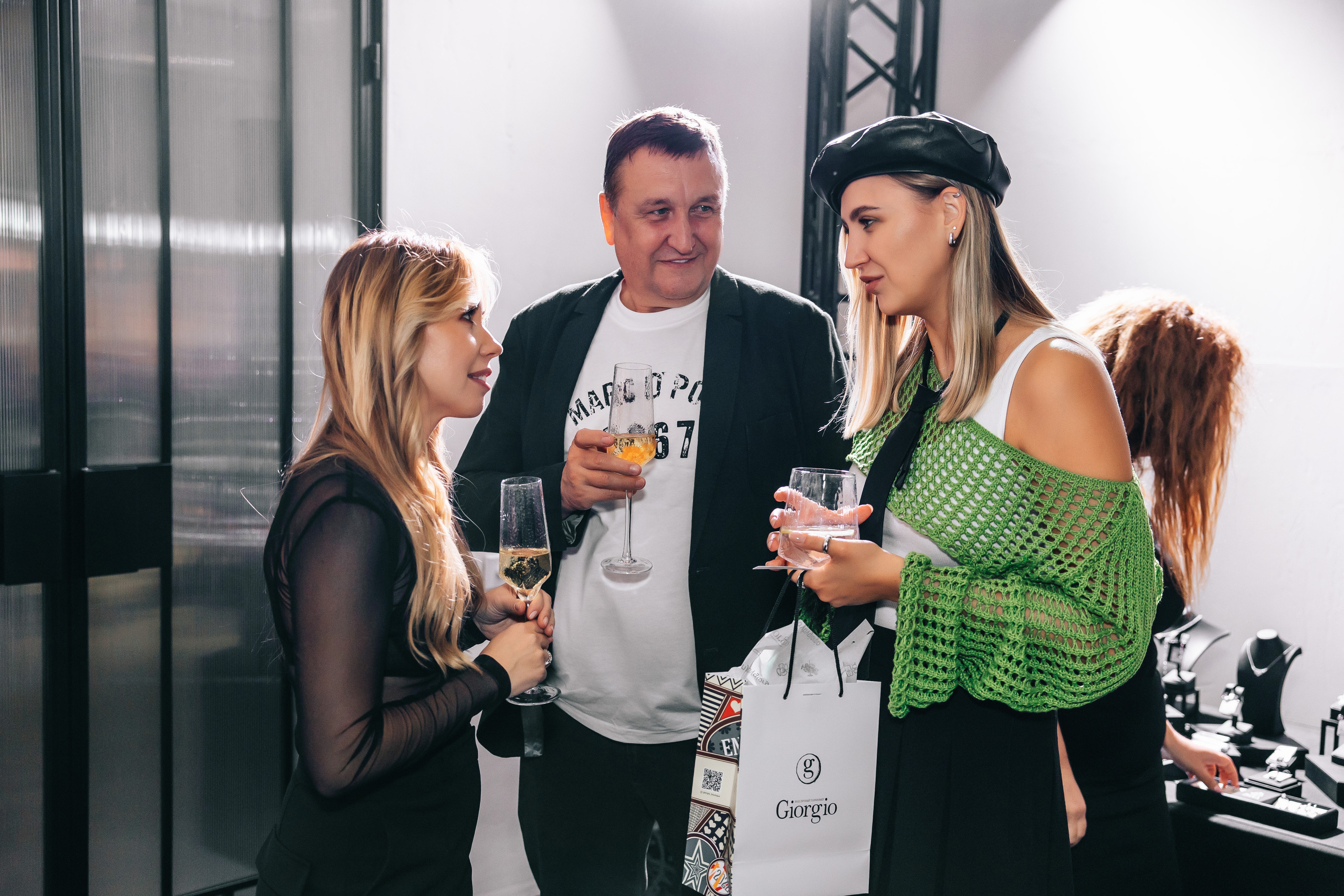 Показ Эпл Даймонт. Свадебный и семейный фотограф в Краснодар, Россия