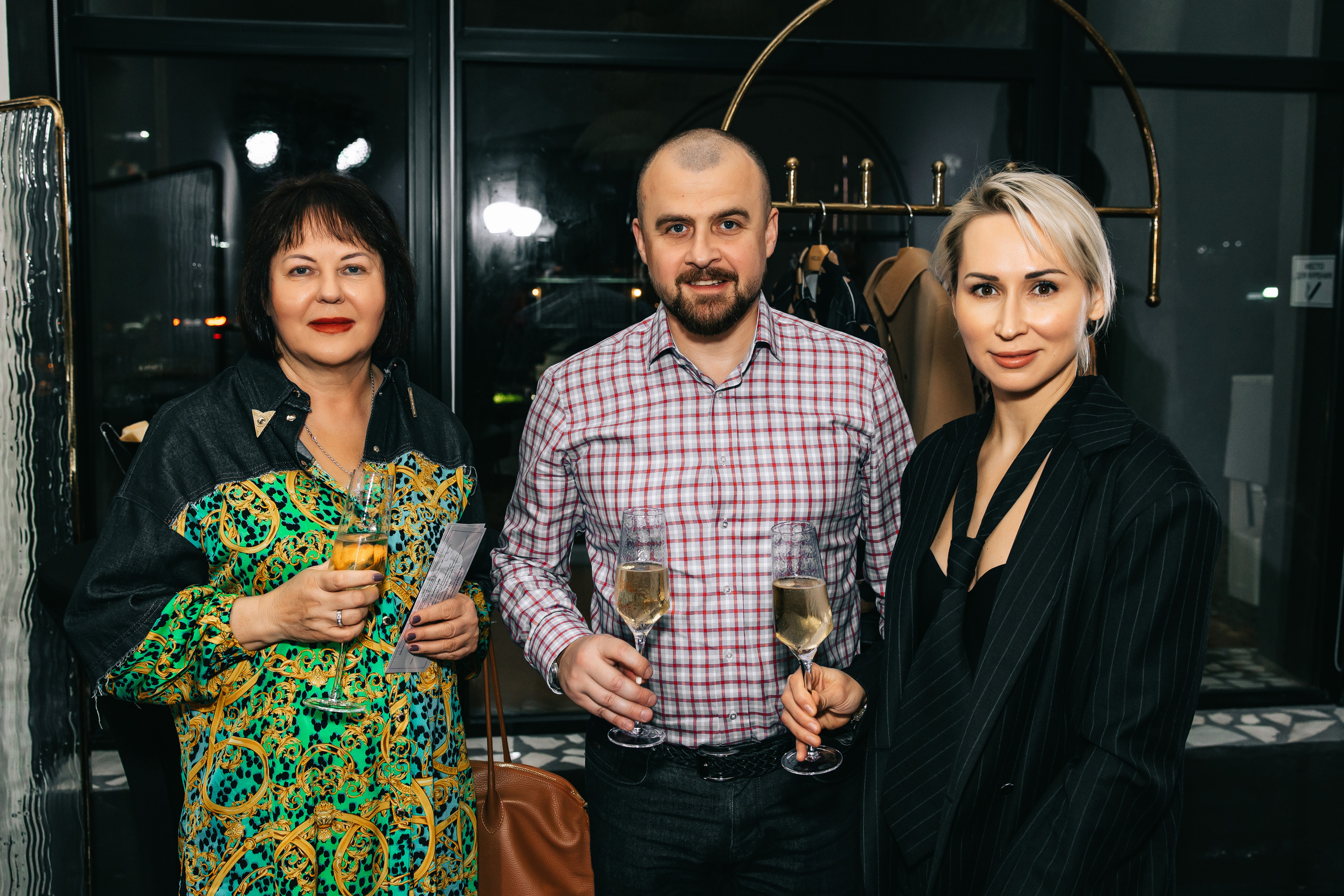 Показ Эпл Даймонт. Свадебный и семейный фотограф в Краснодар, Россия