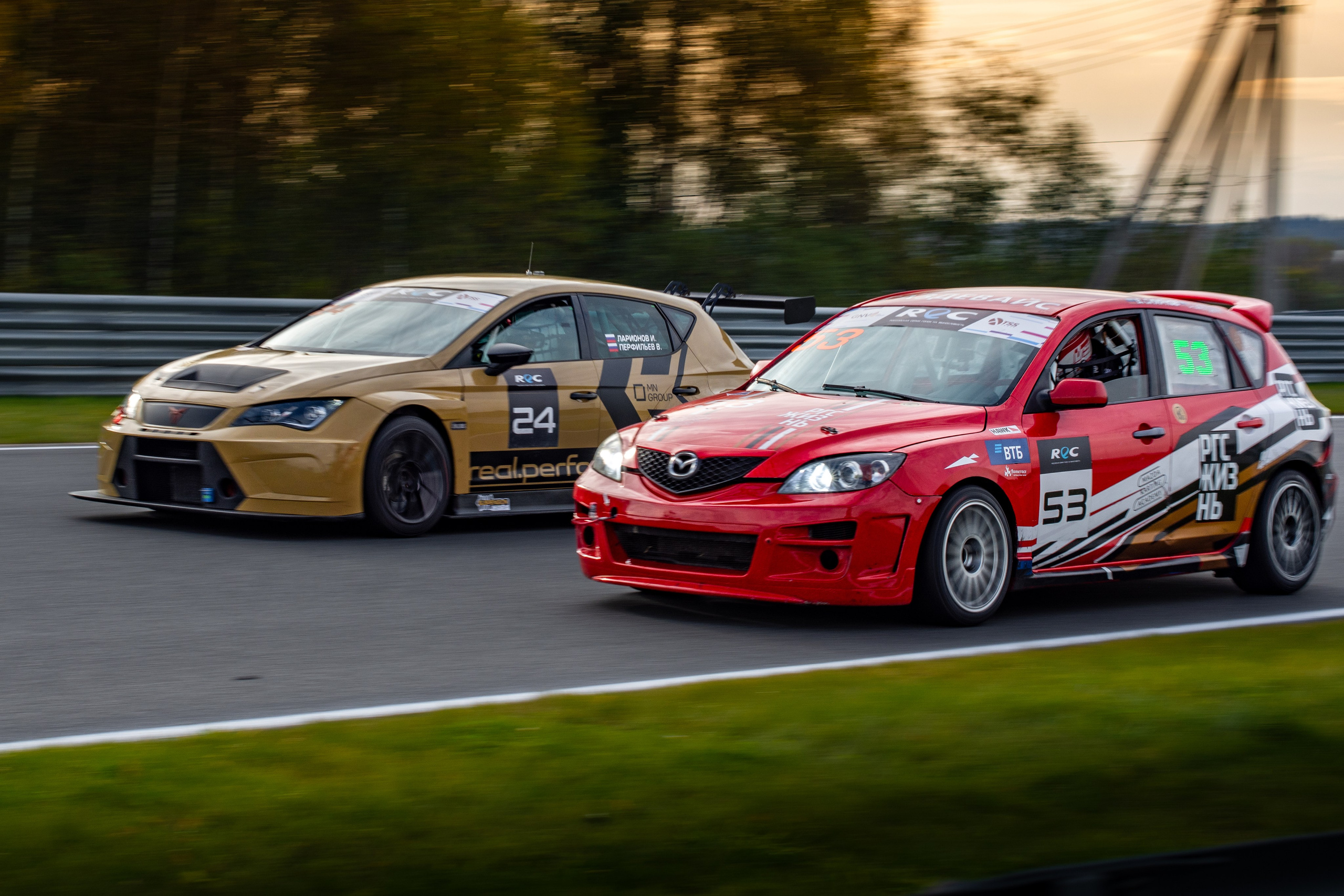 MRW — REC — 04.10.2025. AlexFecto — галереи фотографий