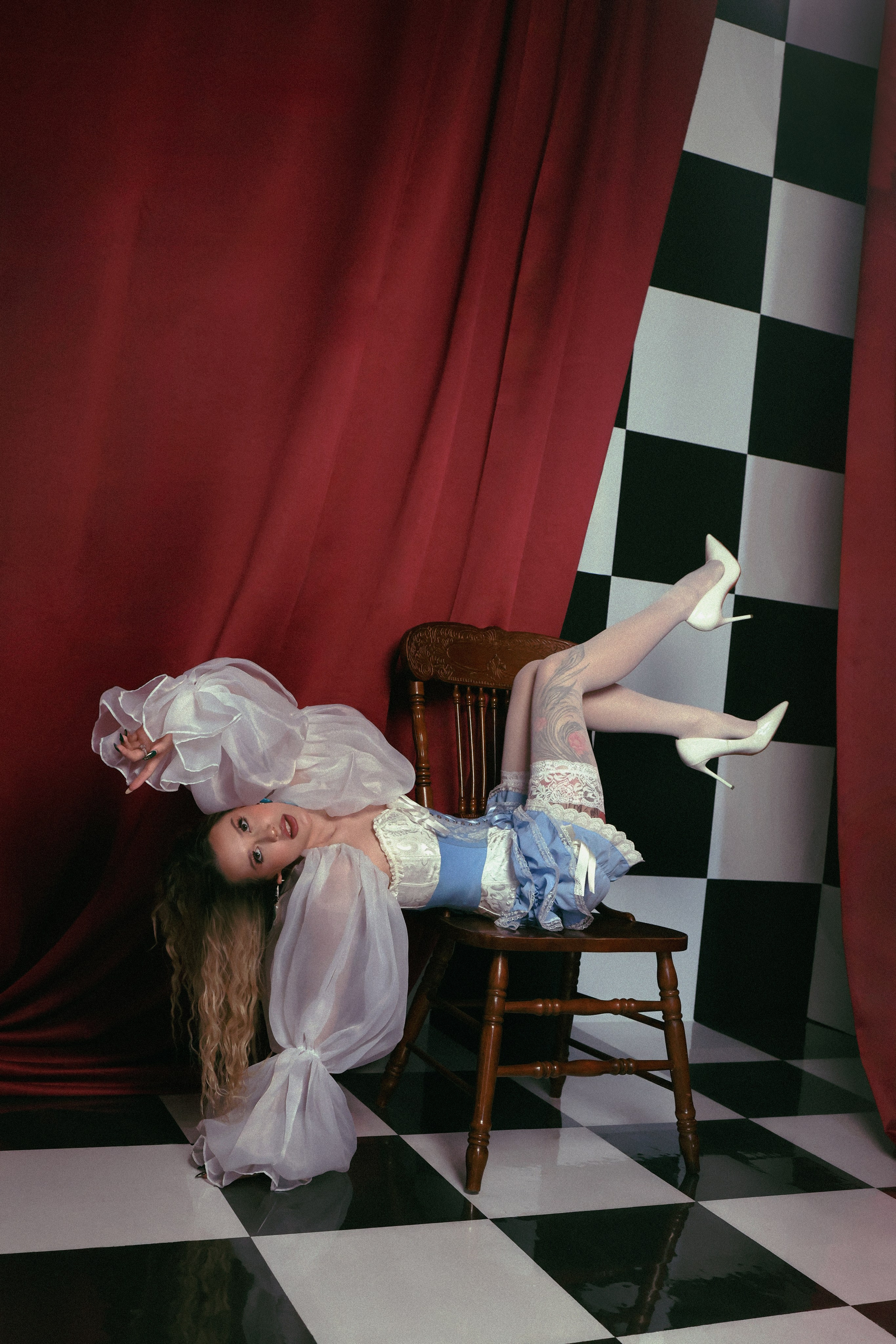 ALICE IN WONDERLAND. Кая, фотограф в Санкт-Петербурге, Свадебный фотограф, фотограф на мероприятия, индивидуальные съемки, AI-фотограф