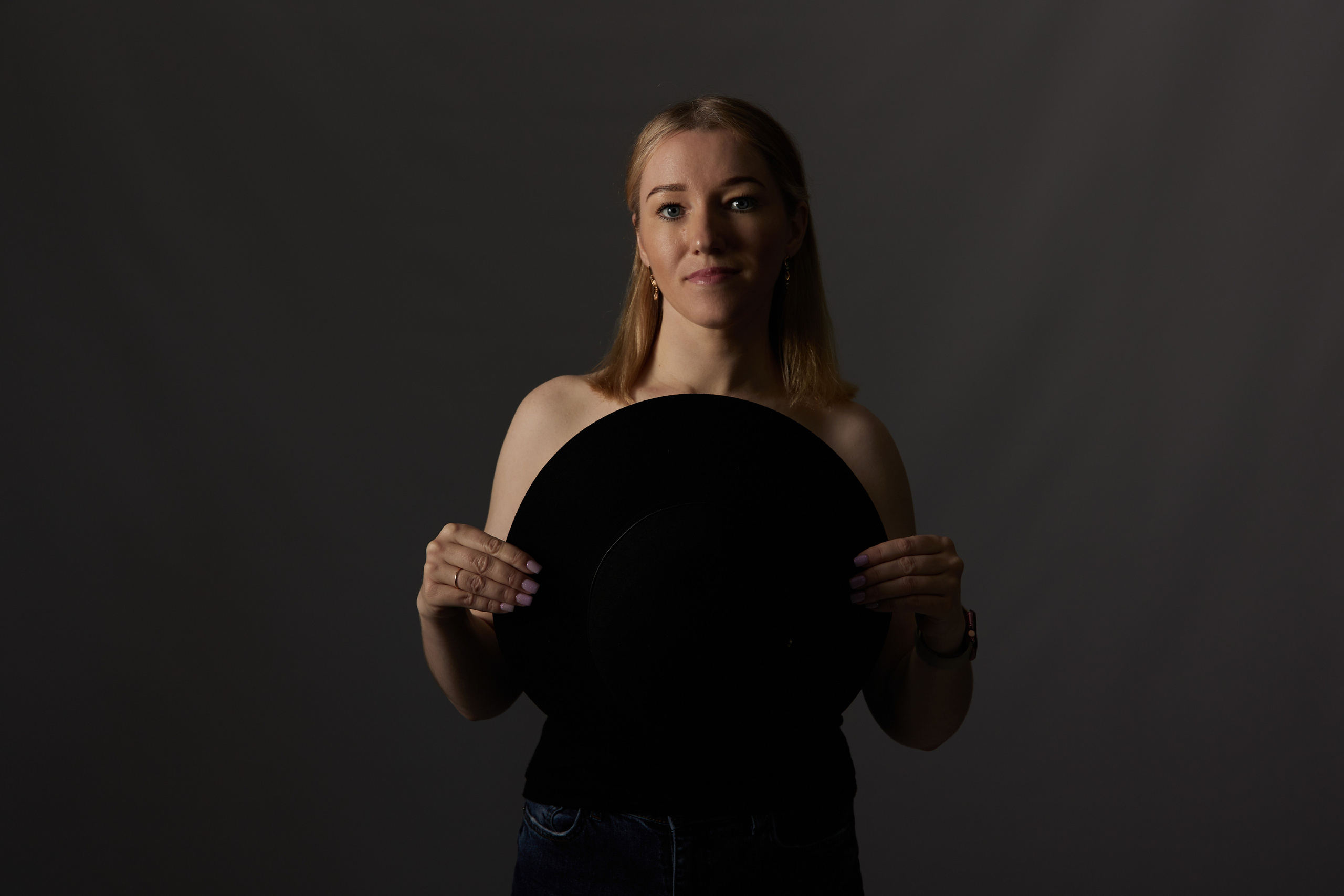 Индивидуальная съемка в фотостудии Don't Sleep Studio. Выпускные альбомы во Владивостоке